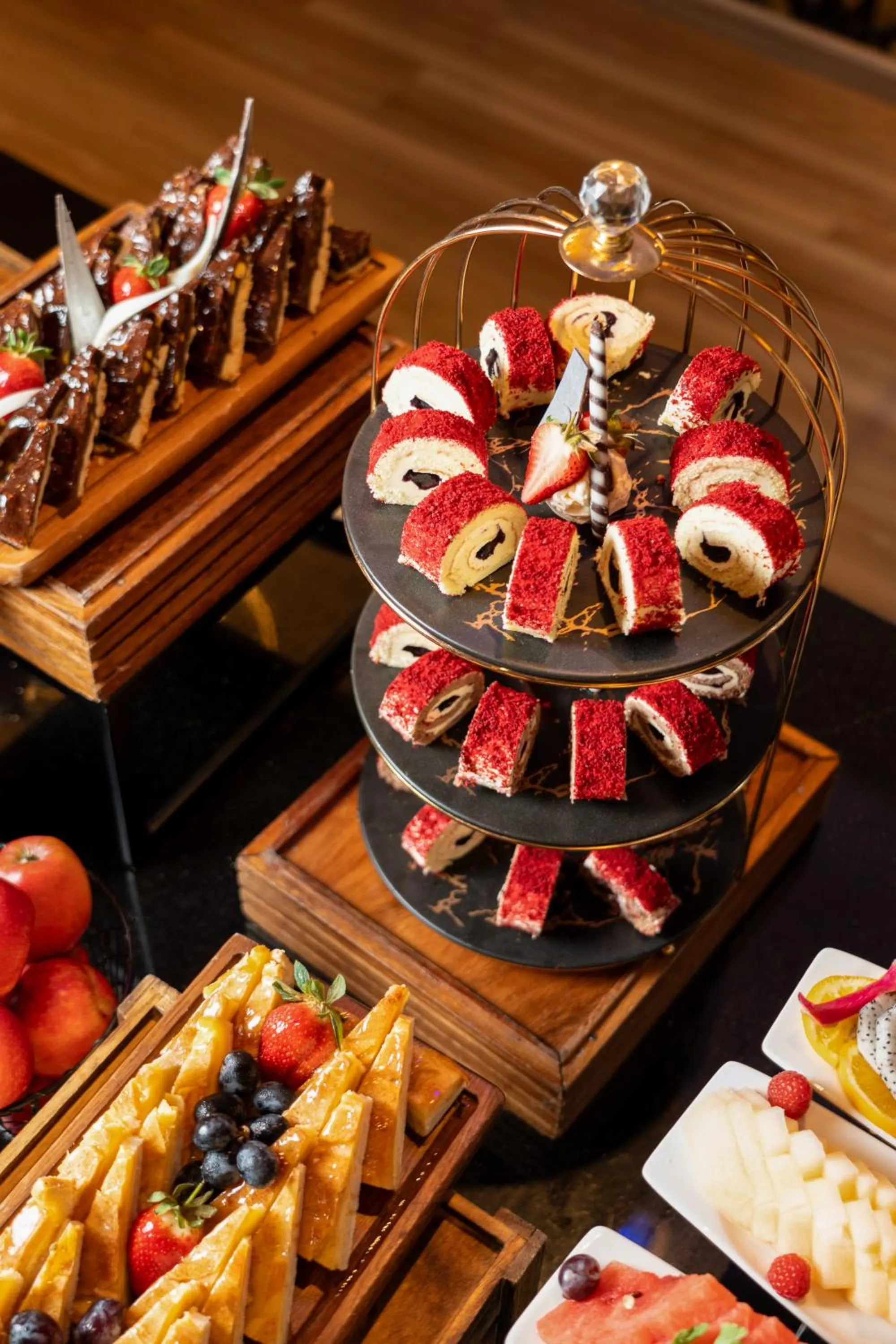 Food in Metropolitan Al Mafraq Hotel