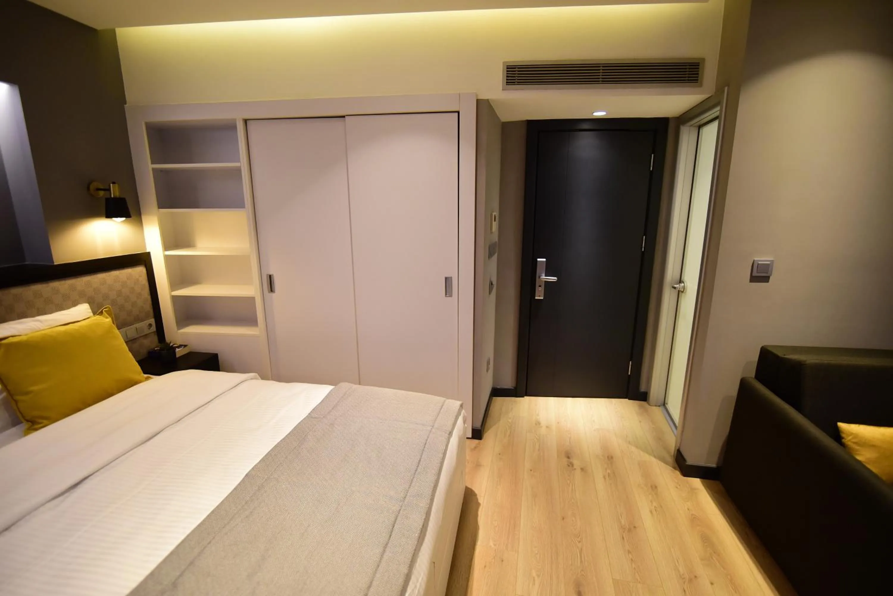 Bedroom, Bed in The Row Taksim Hotel