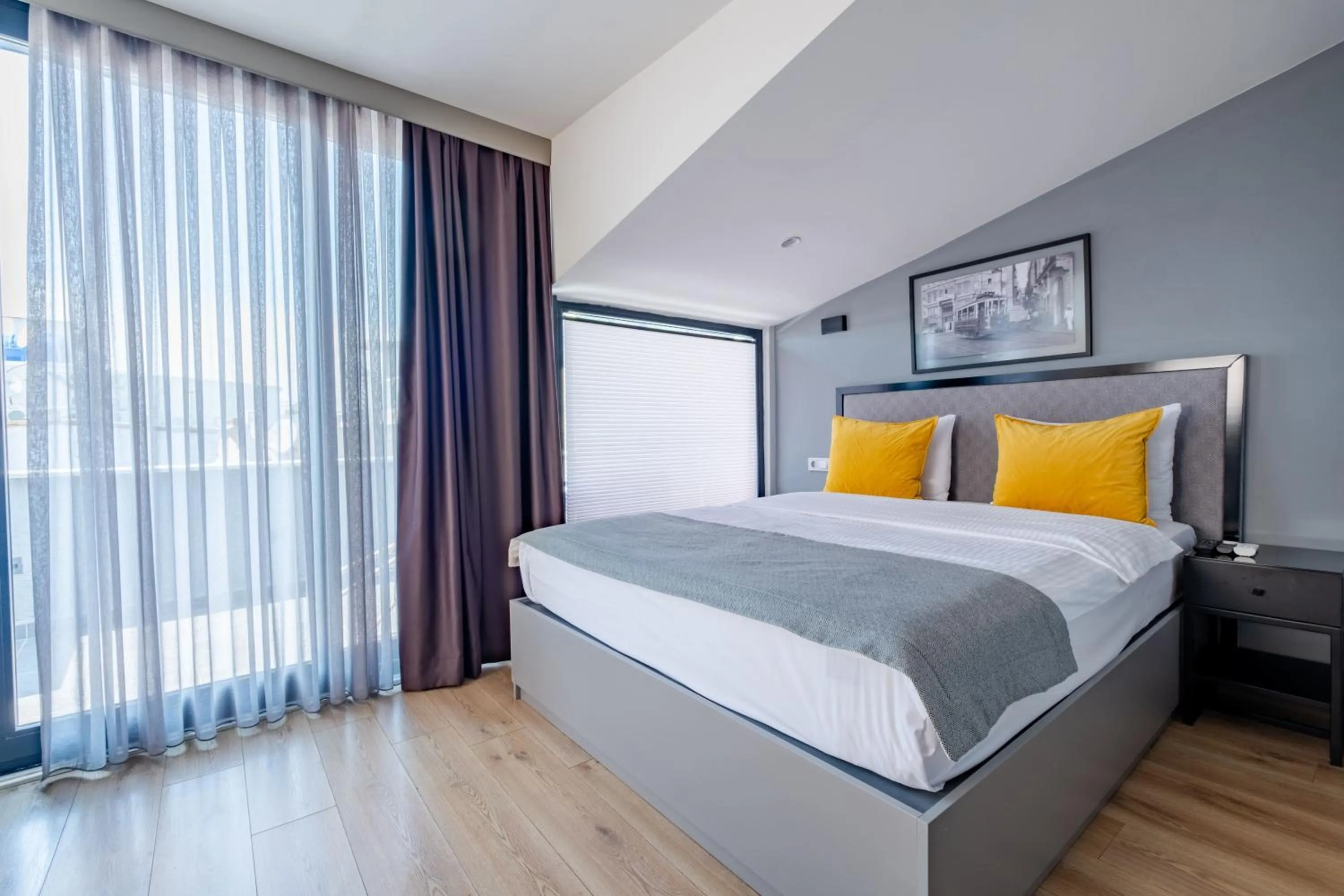 Bed in The Row Taksim Hotel