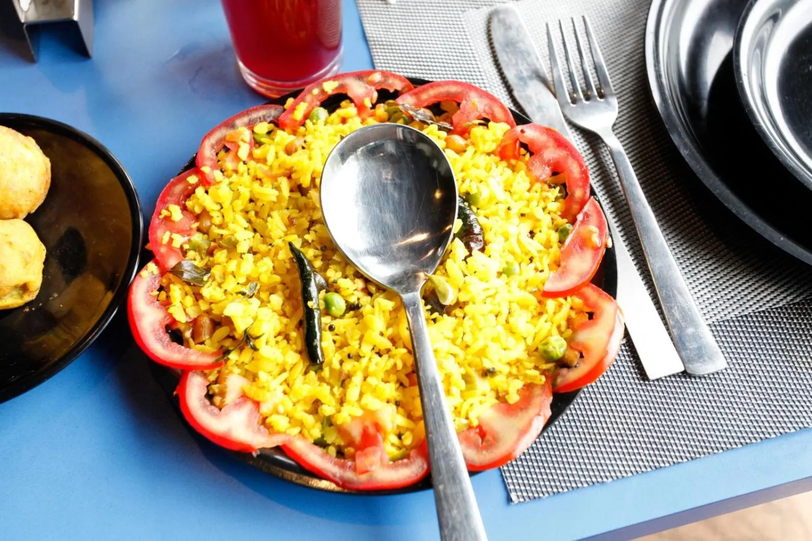 Food in Manu Maharani Regency