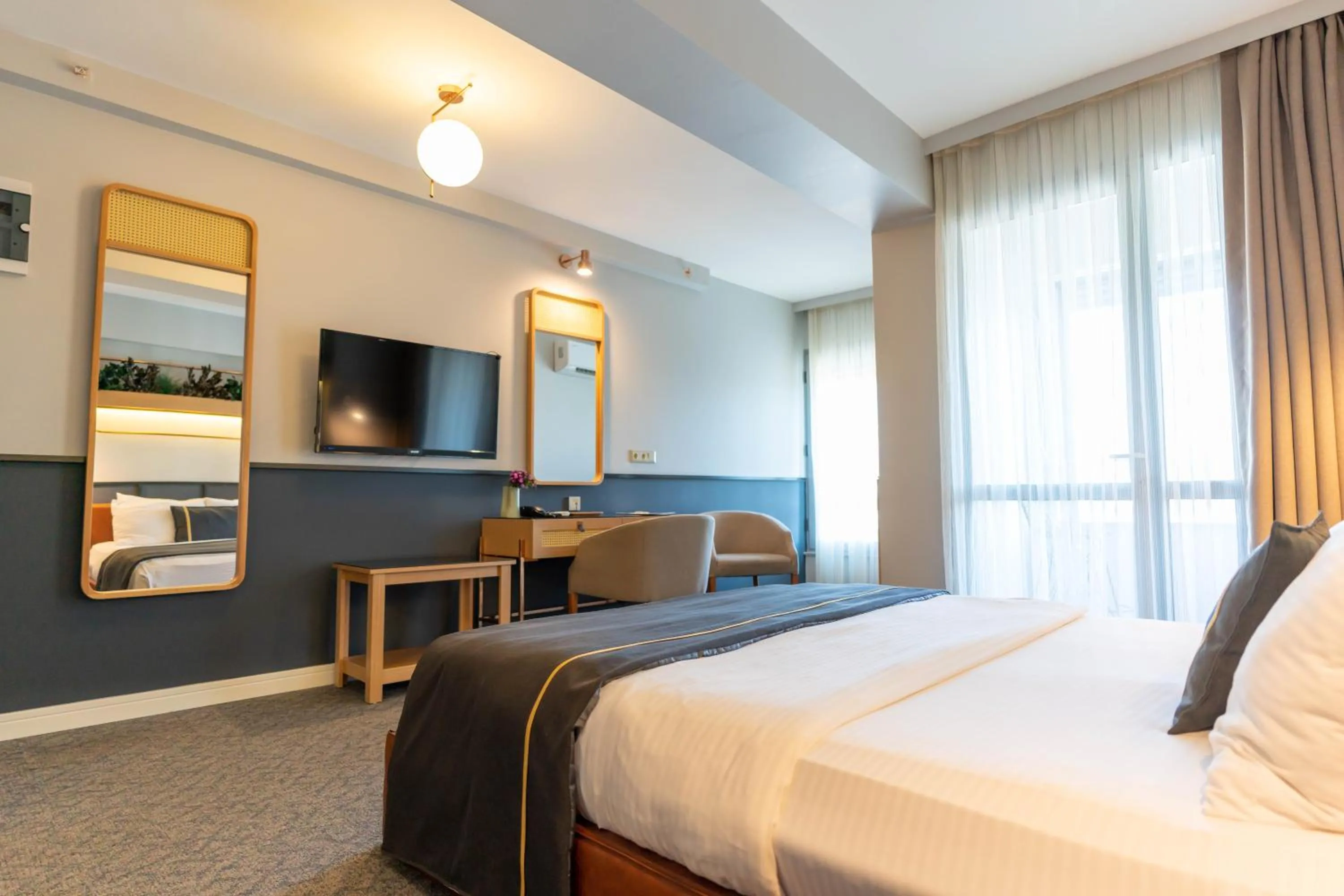 Bed in Viva La Vita Hotel