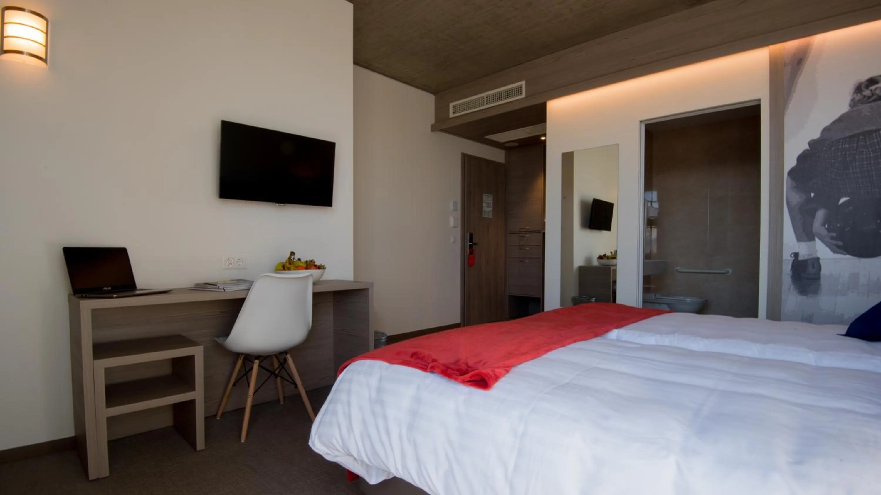 Bed in The Bowling Hotel