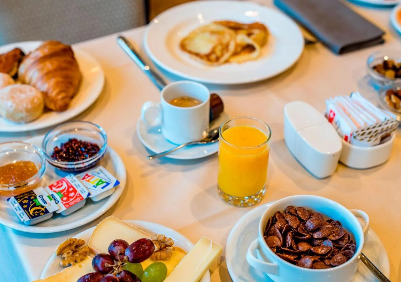 Continental breakfast in Hôtel des Bains de Saillon