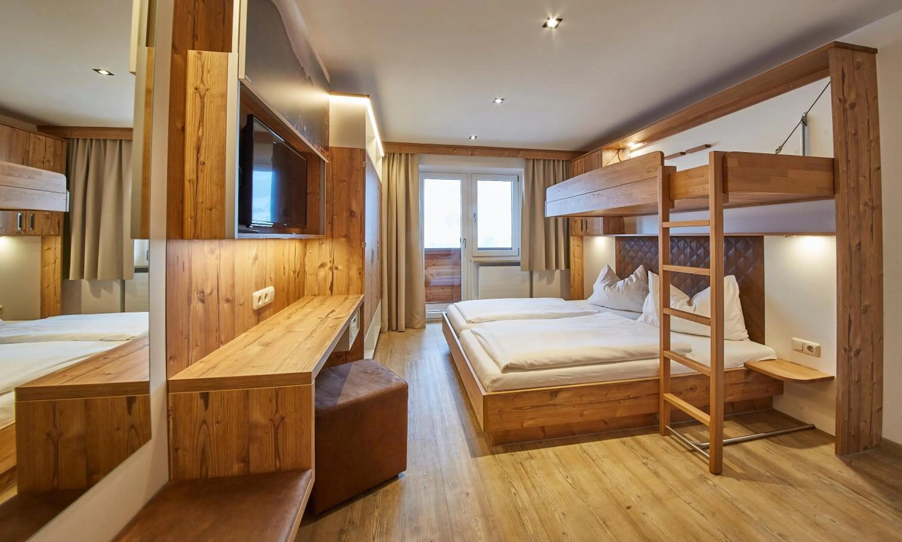 Photo of the whole room, Bed in Am Mitteregghof