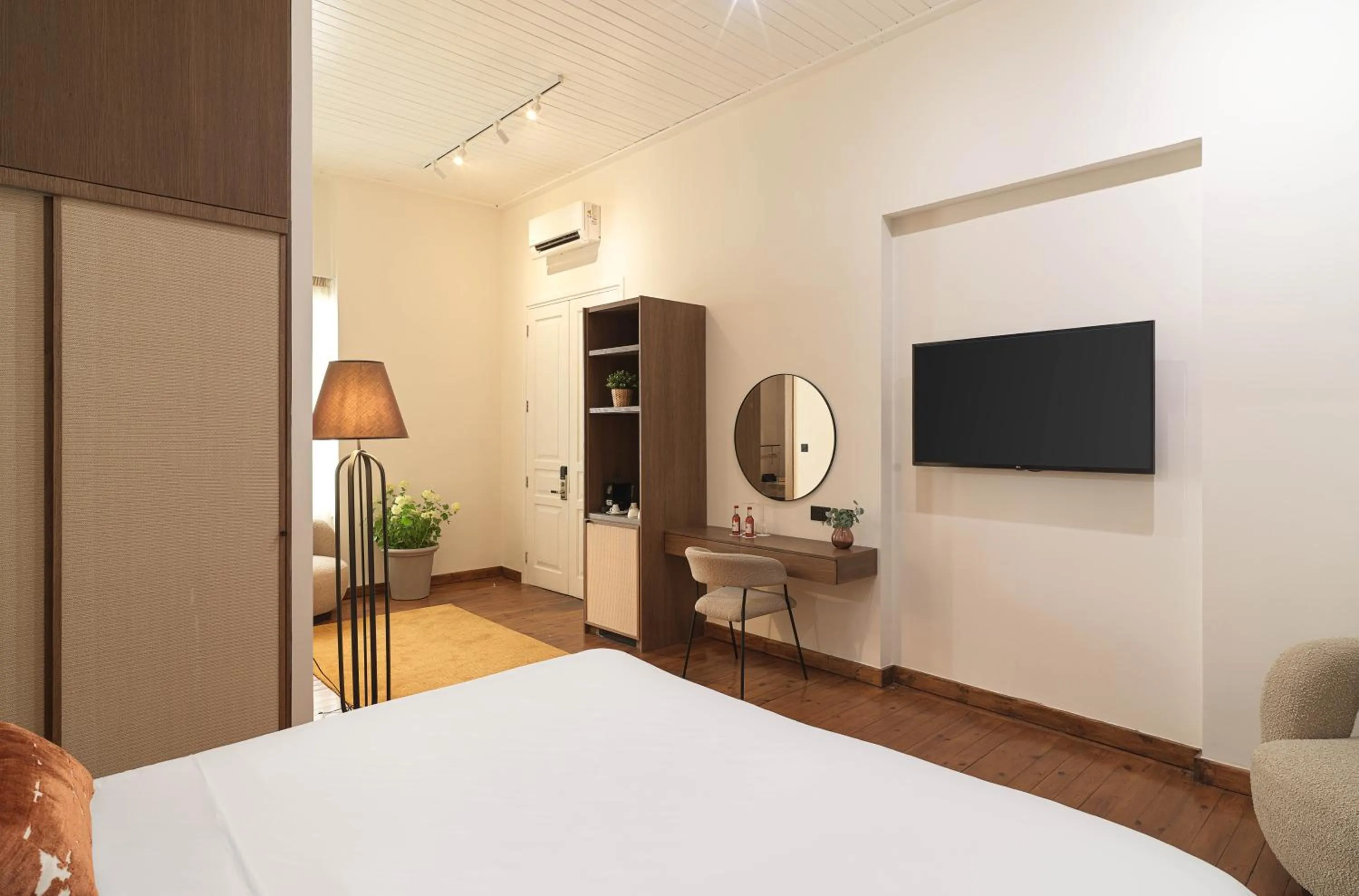 Photo of the whole room, Bed in Leonardo Boutique Hotel Larnaca