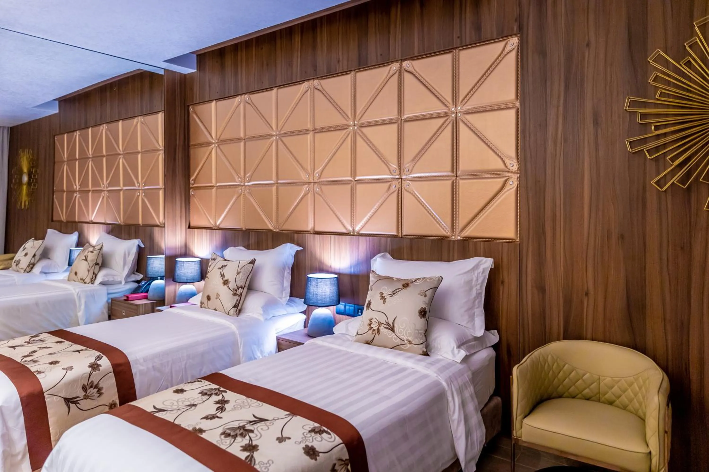 Bedroom, Bed in Leonardo Boutique Hotel Larnaca