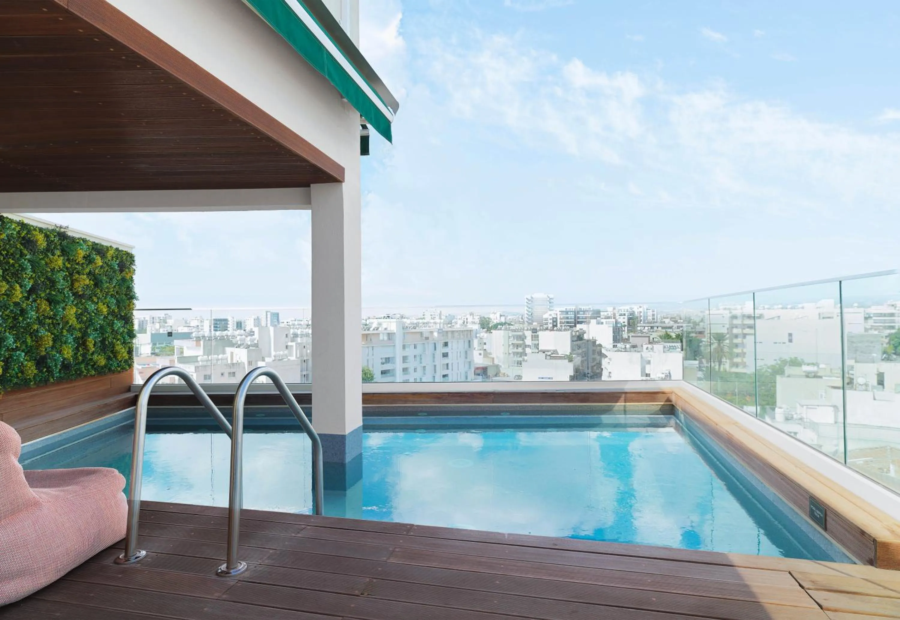 Swimming pool in Leonardo Boutique Hotel Larnaca