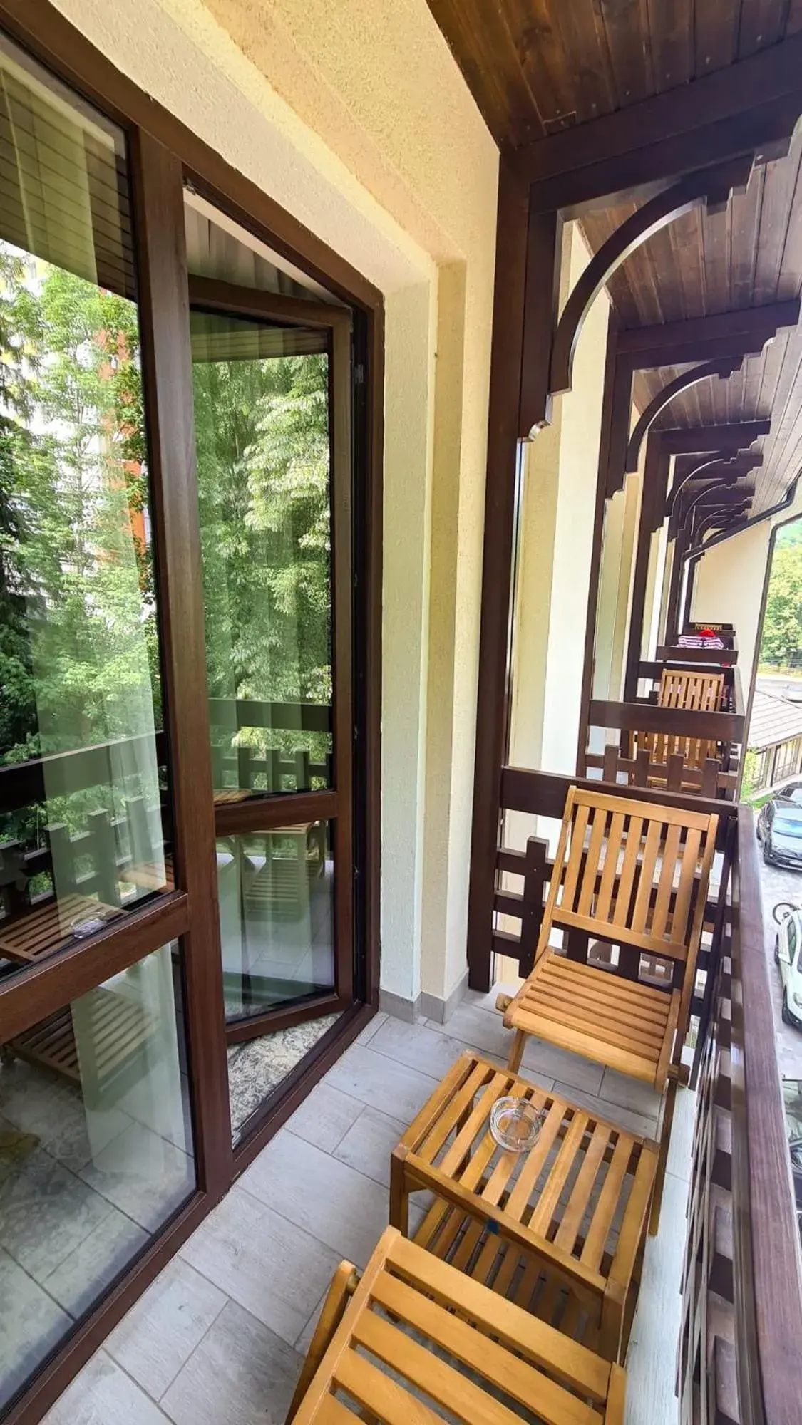 Deluxe Double or Twin Room with Balcony - single occupancy in Hotel IZVOARE Caciulata Deluxe Double or Twin Room with Balcony - single occupancy in Hotel IZVOARE Caciulata