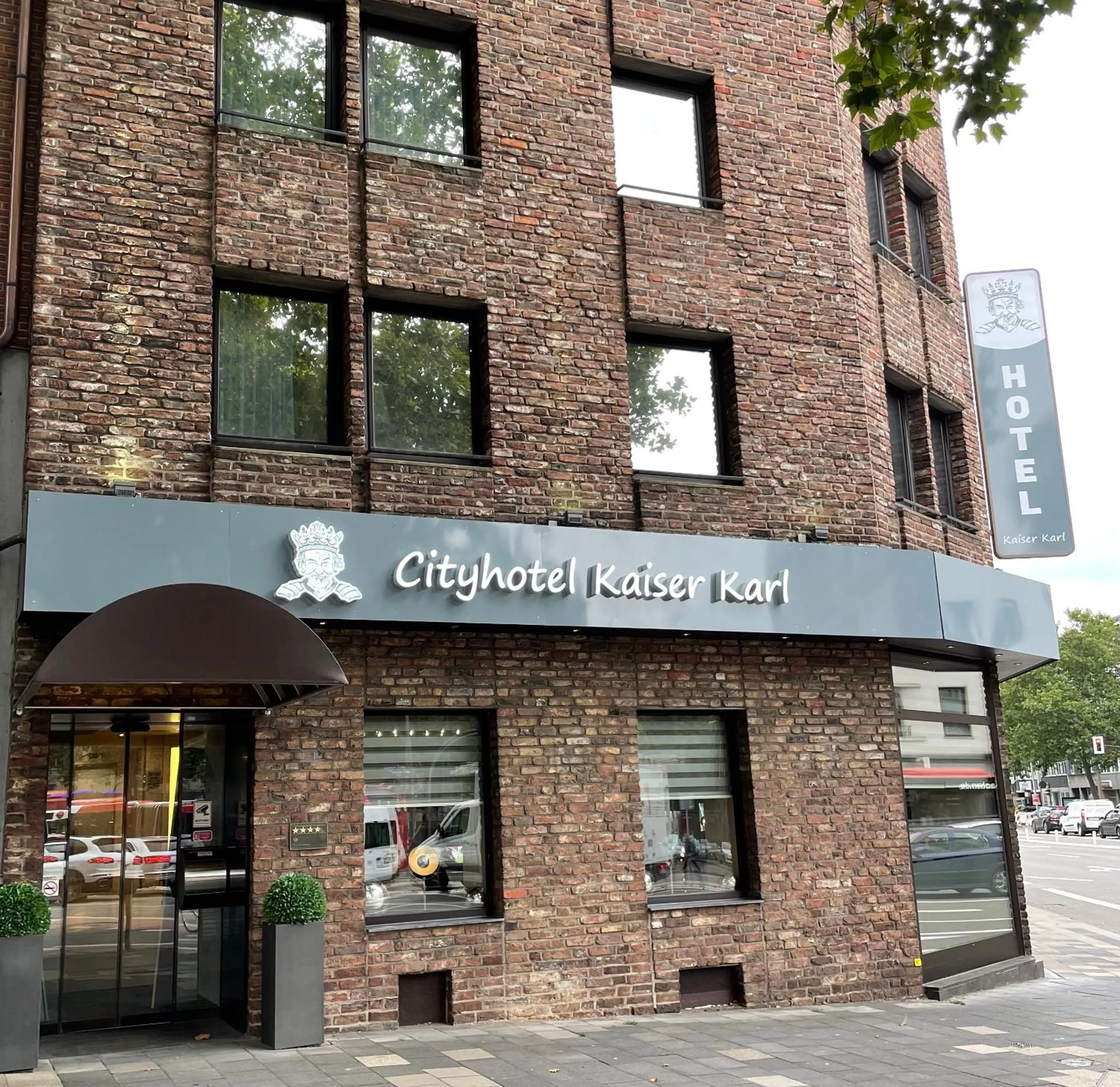 Property building in Cityhotel Kaiser Karl Aachen
