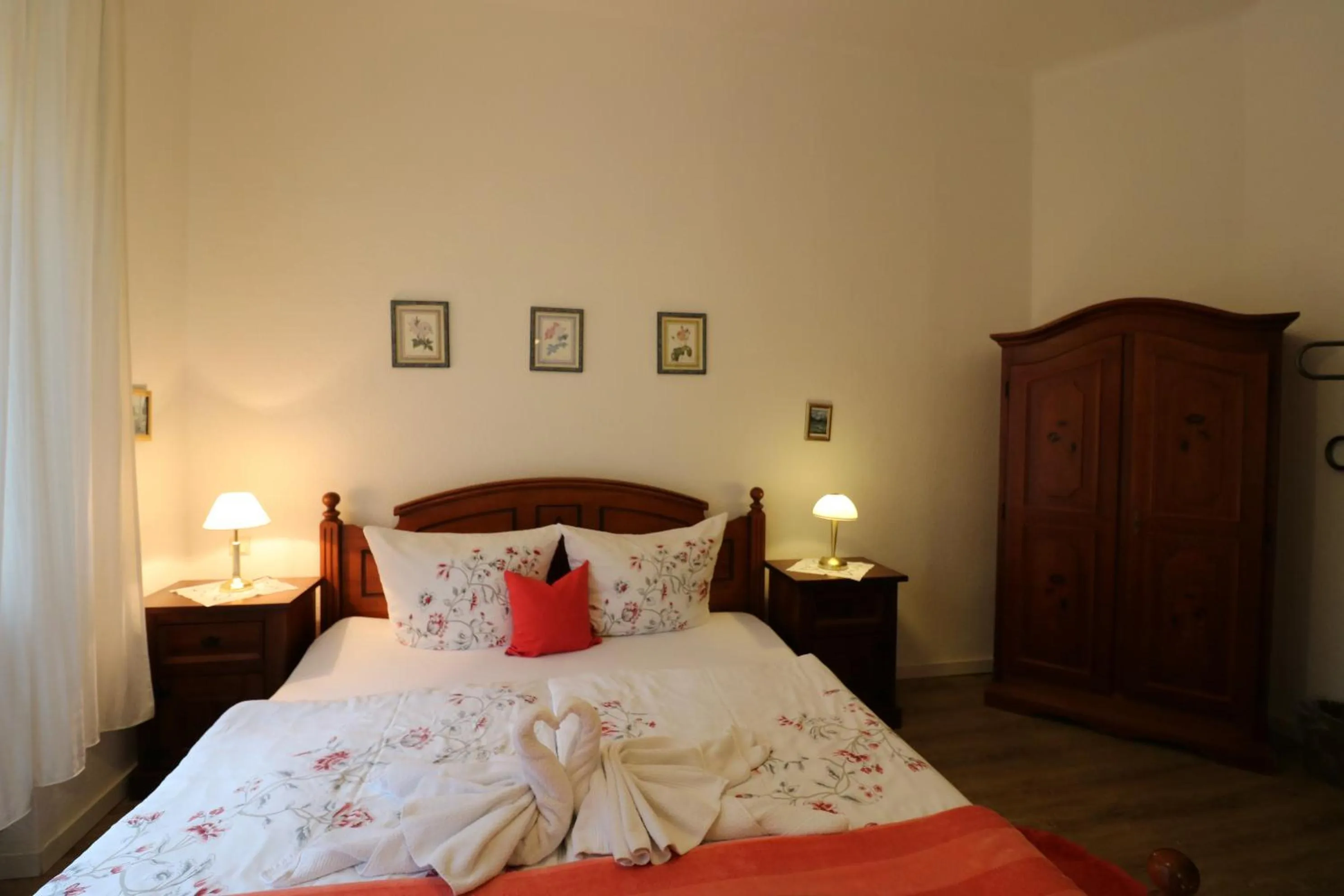Photo of the whole room, Bed in Villa Amber