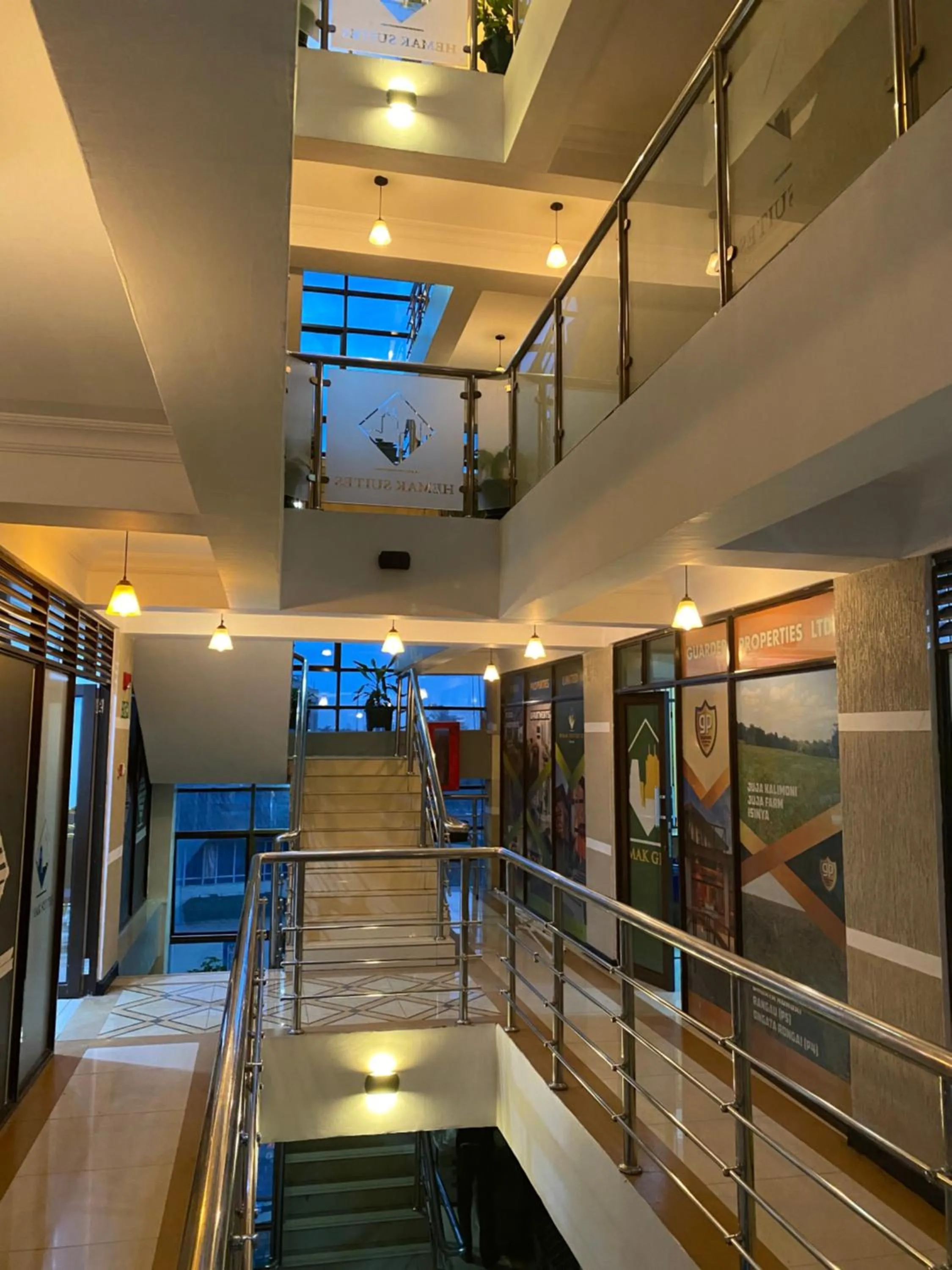 Facade/entrance, Lobby/Reception in Hemak Suites