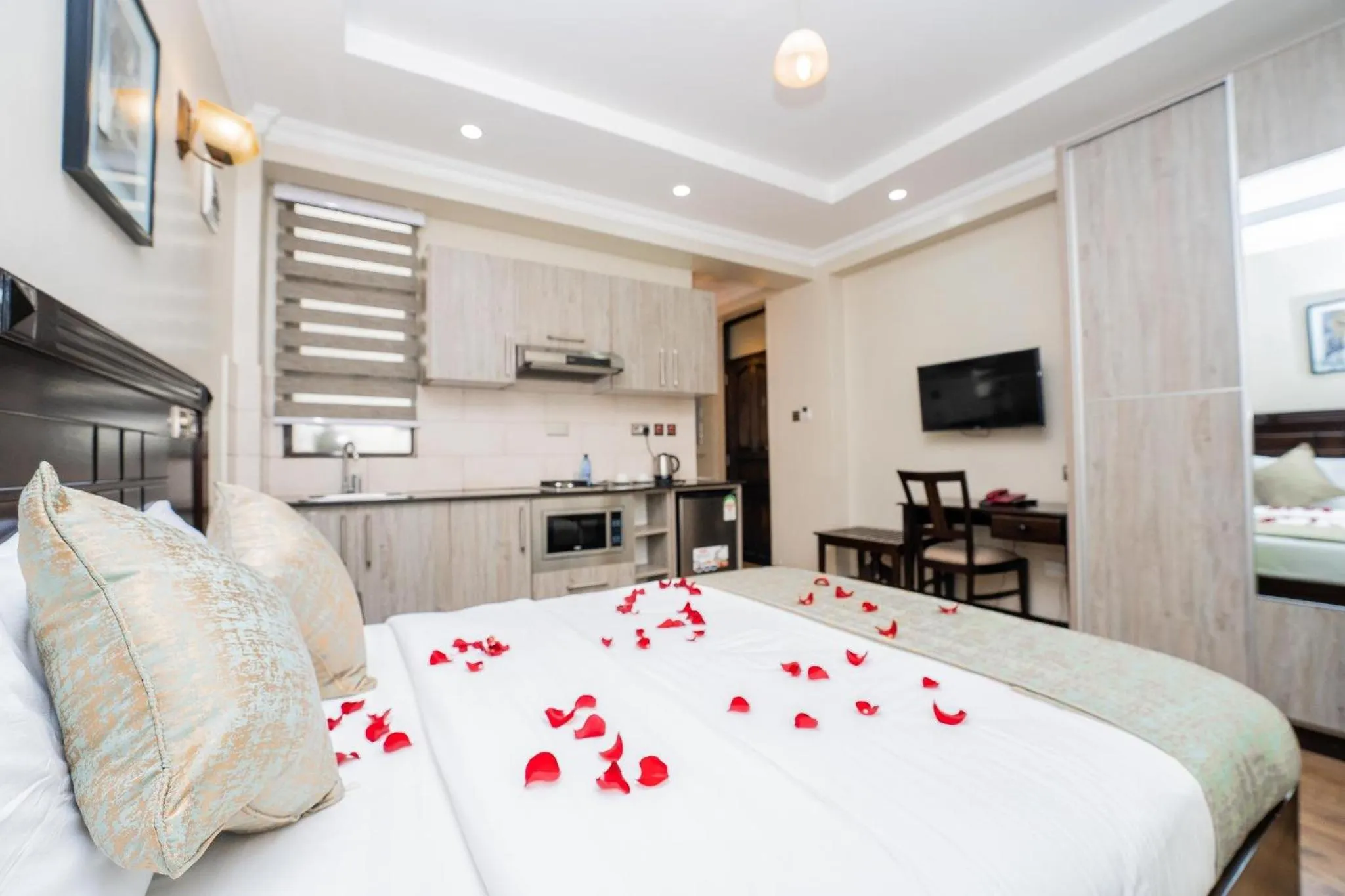 Bedroom in Hemak Suites