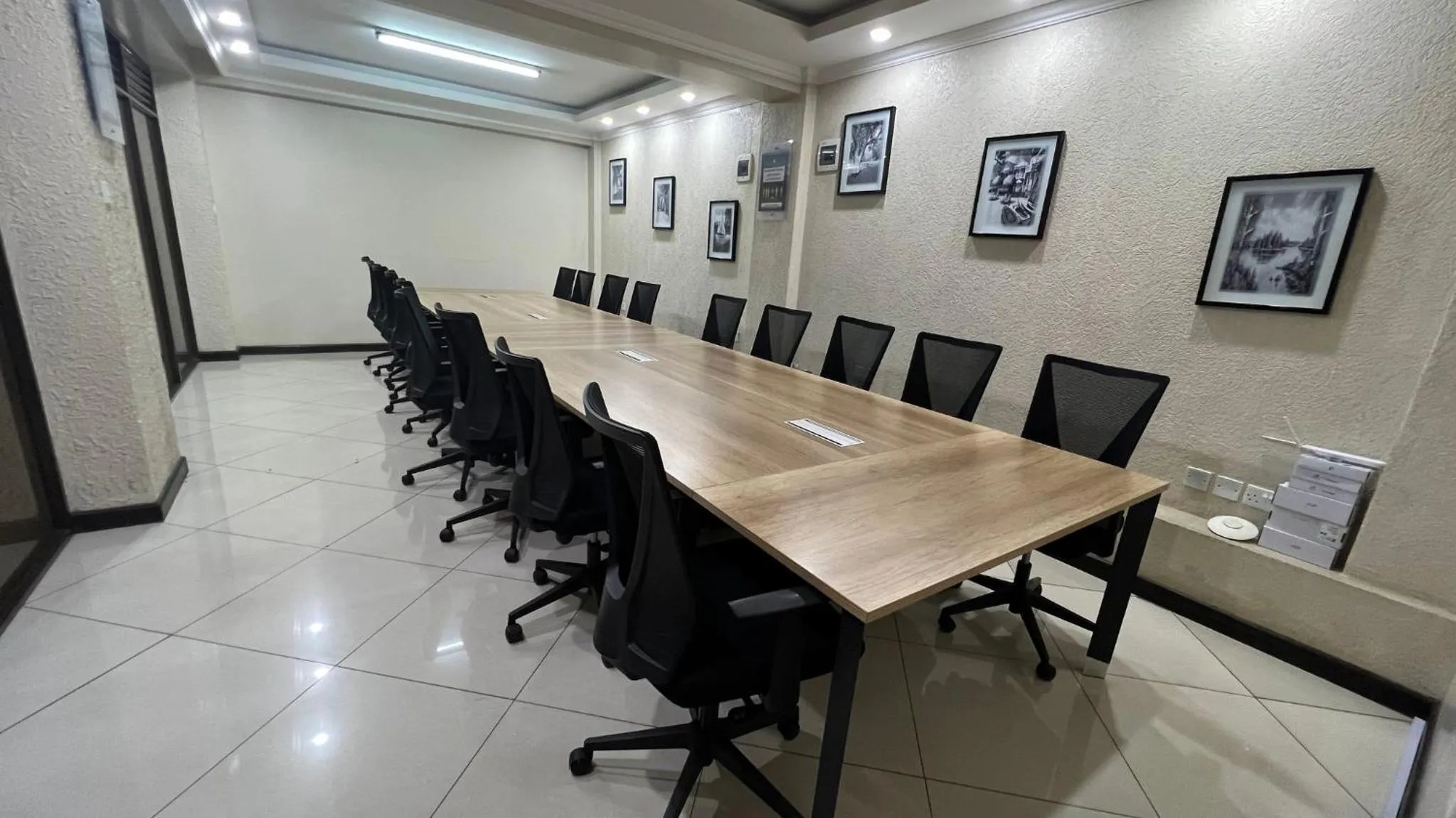 Meeting/conference room in Hemak Suites