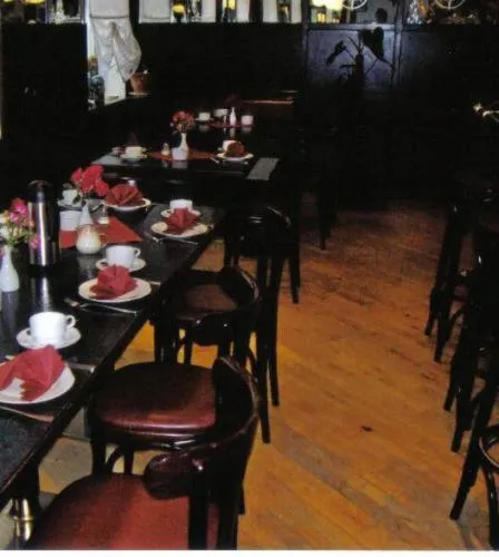 Food and drinks in Brocki's Hotel Stadt Hamburg