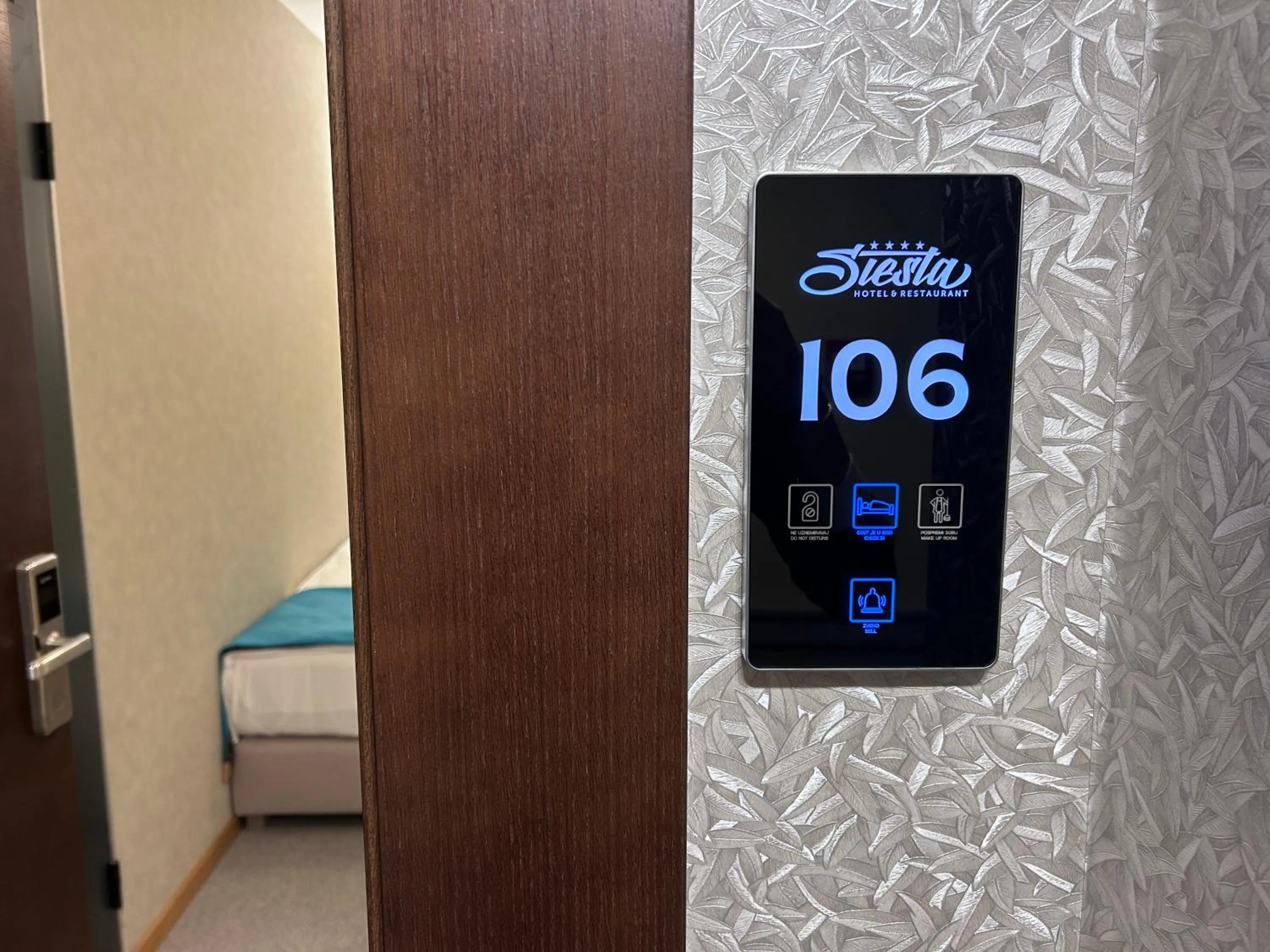 Photo of the whole room, Bed in Hotel Siesta