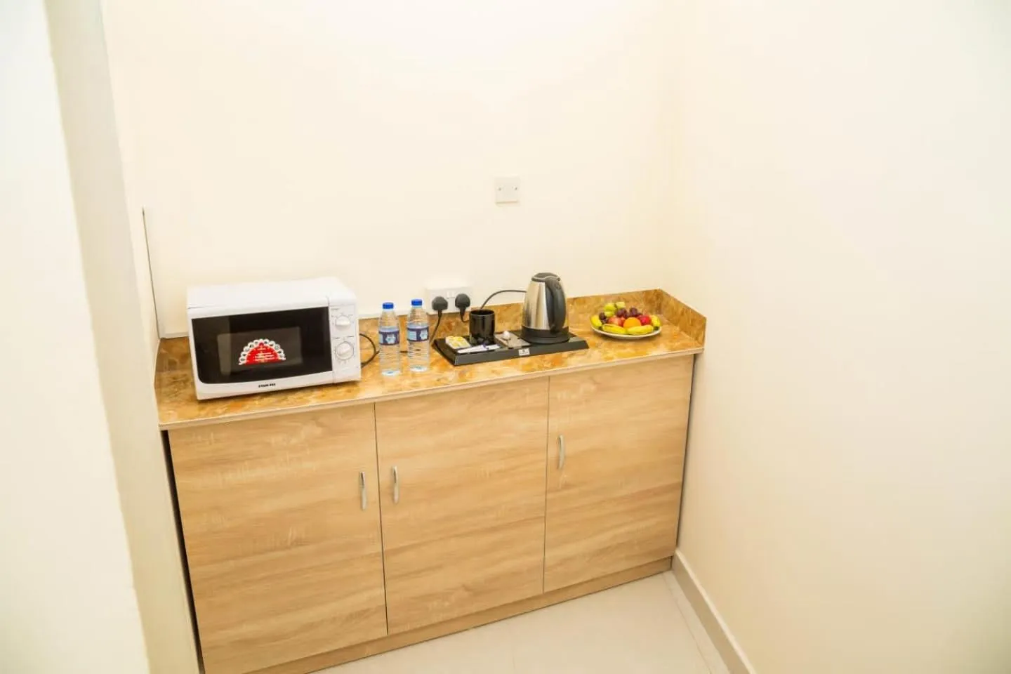 minibar in Al Jabal Hotel