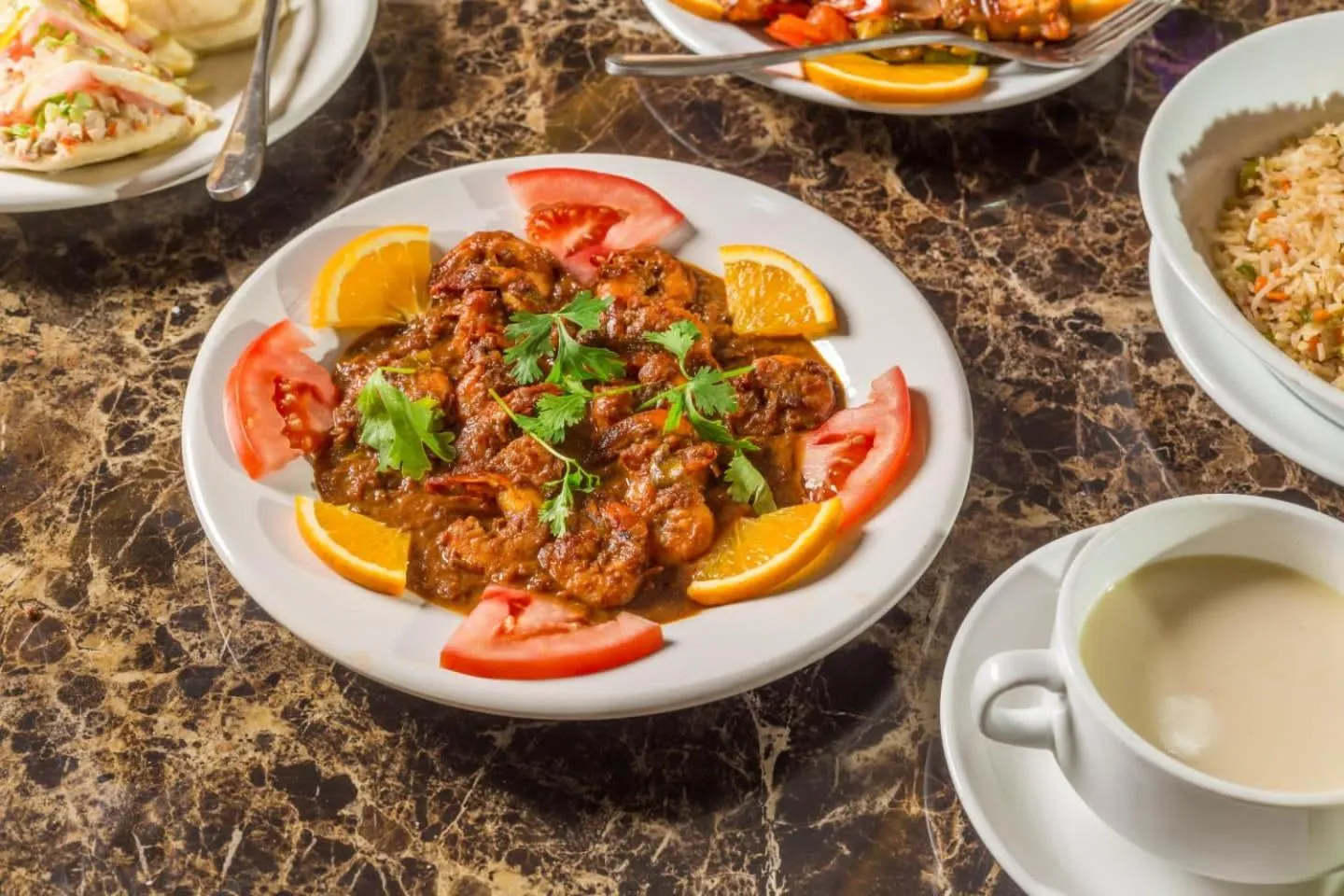 Food and drinks in Al Jabal Hotel