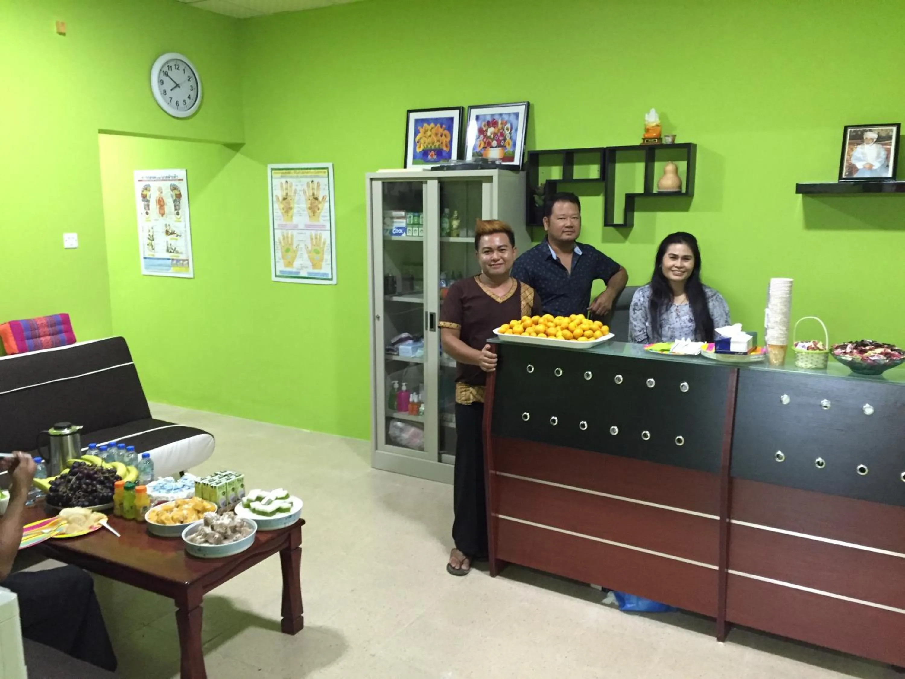 Restaurant/places to eat in Al Jabal Hotel