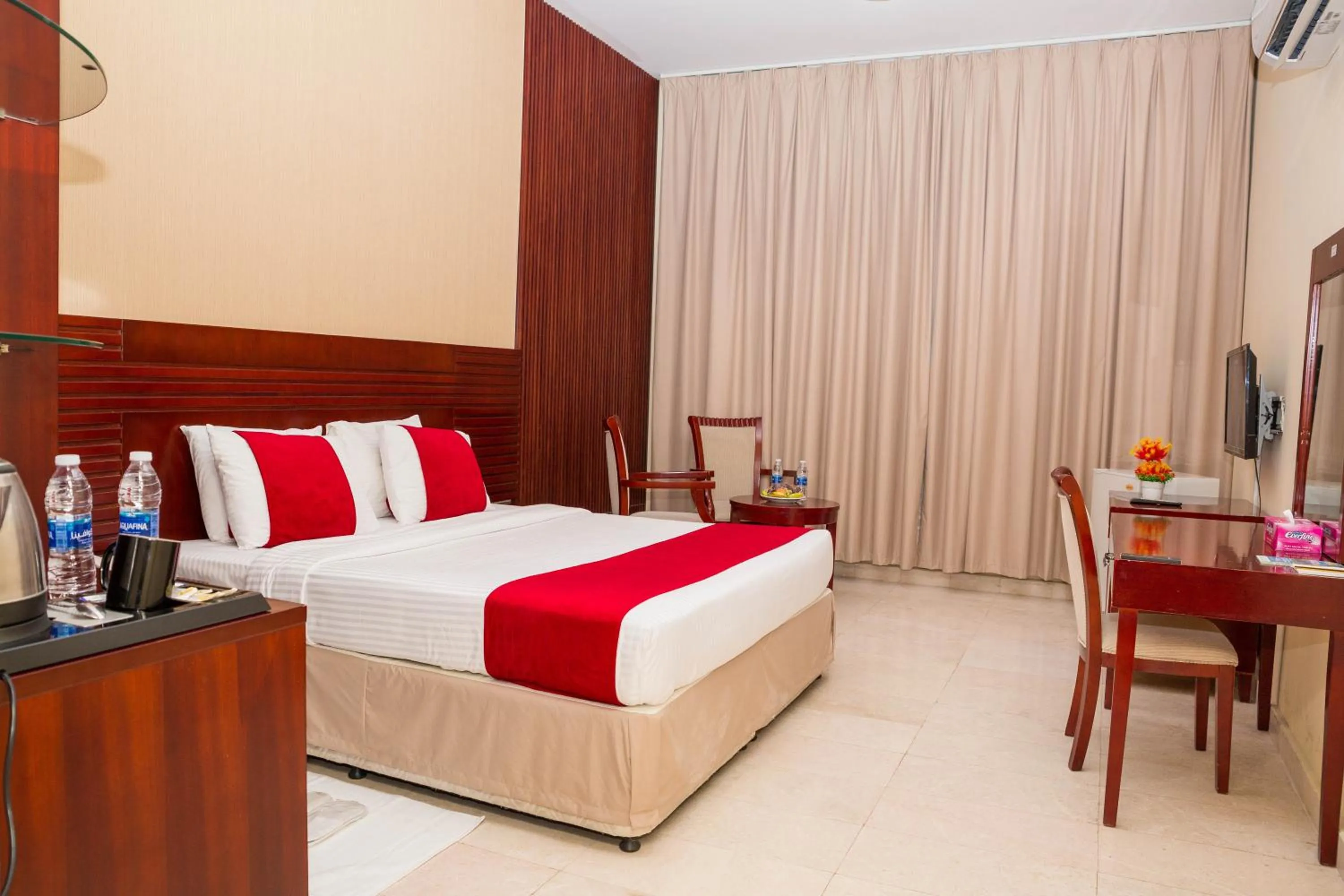 Bedroom, Bed in Al Jabal Hotel