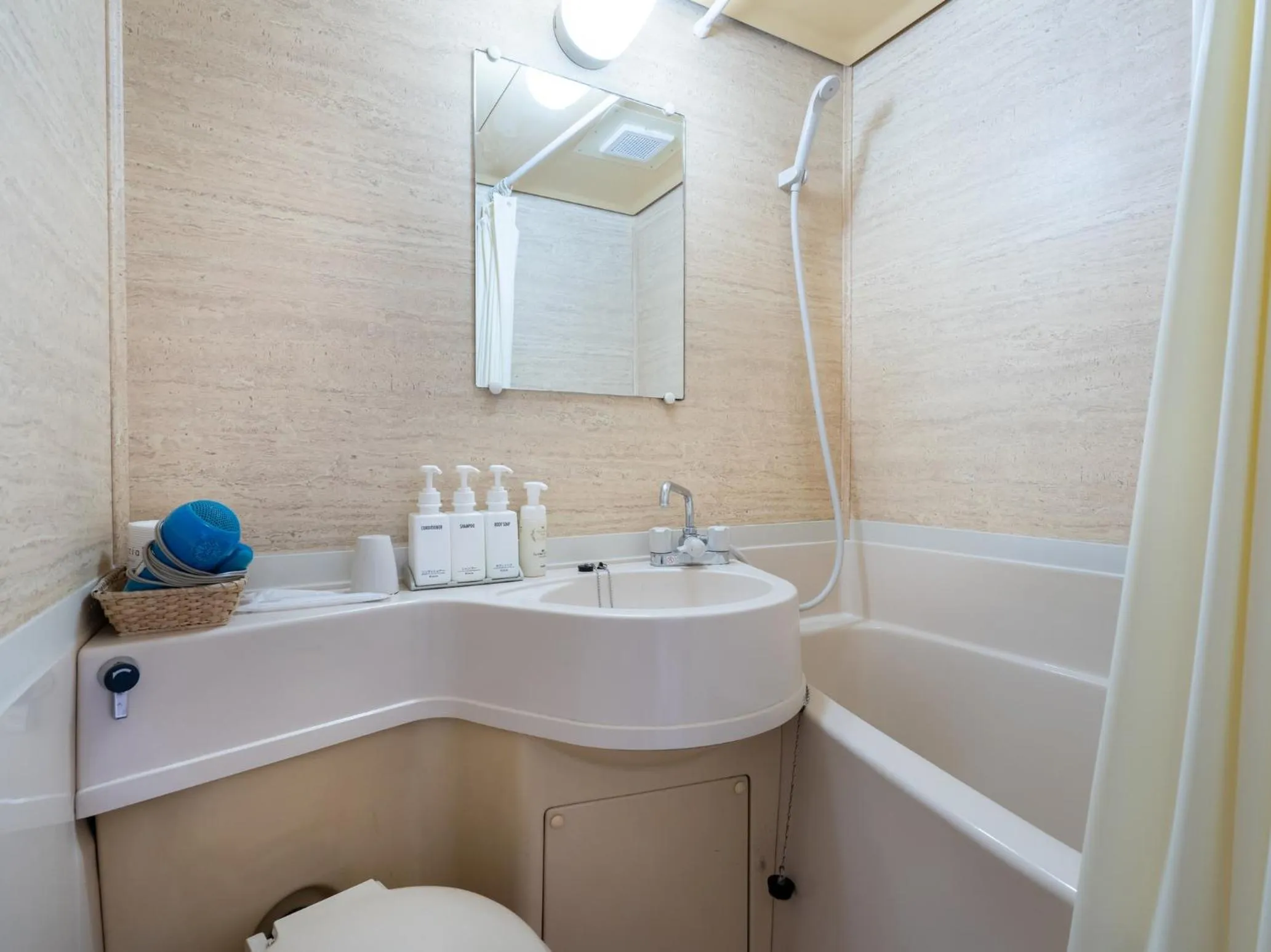 Shower in Tabist Hotel Mercury Asakusabashi