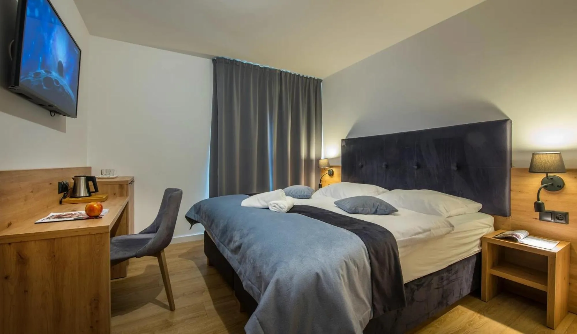 Bedroom, Bed in Askana