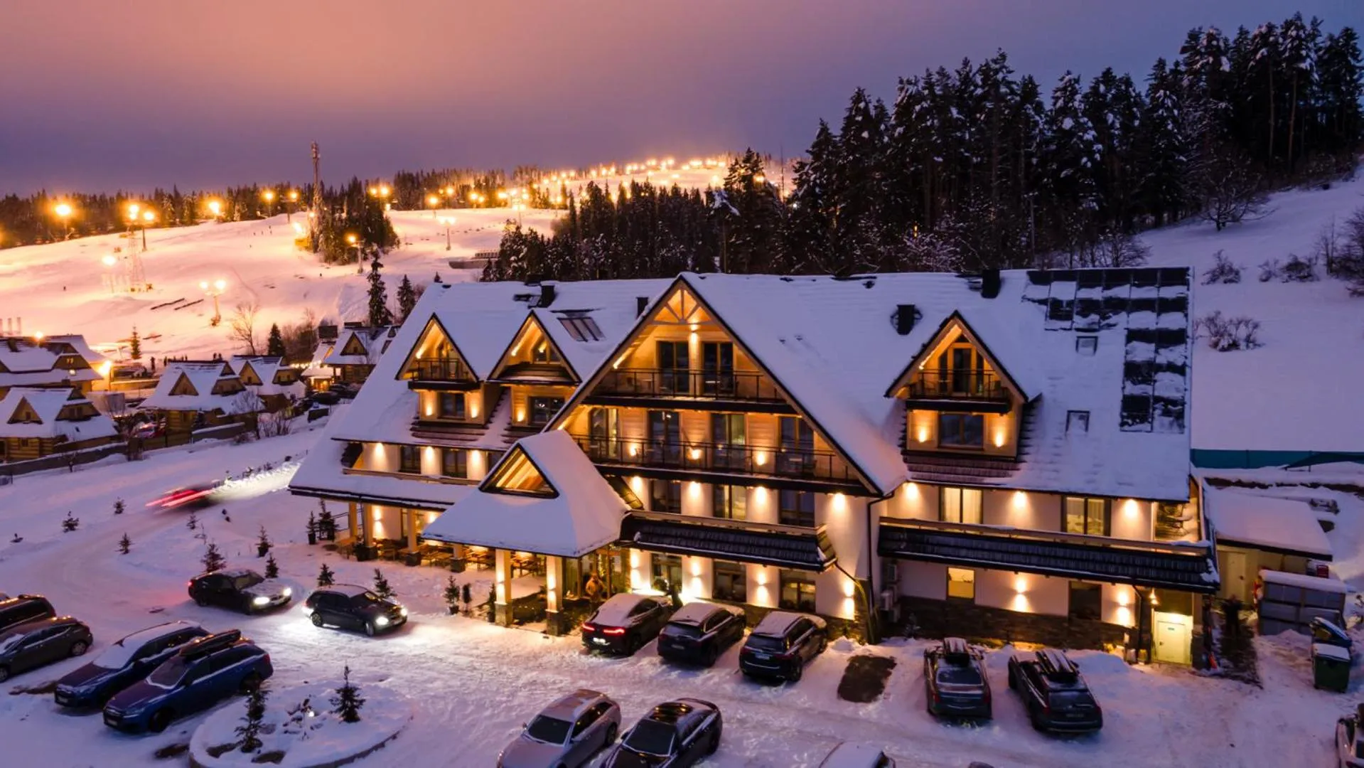 Property building in Askana