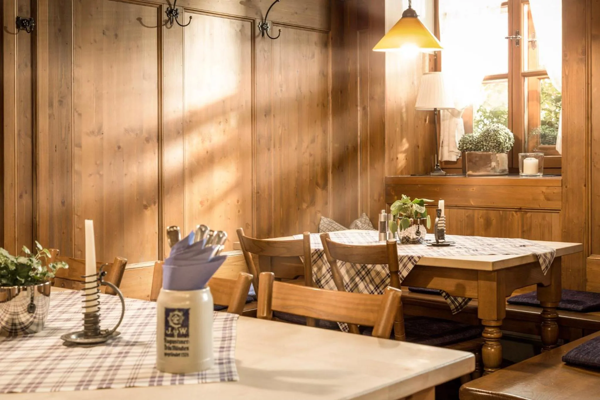 Restaurant/places to eat in Hotel-Gasthof Höttl