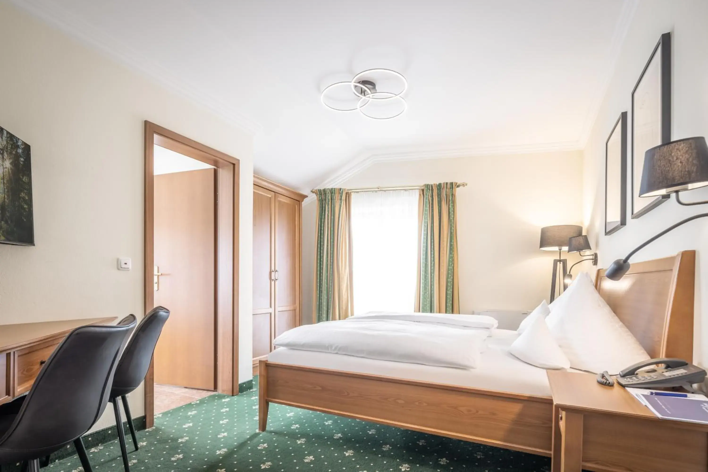 Superior Double Room - single occupancy in Hotel-Gasthof Höttl Superior Double Room - single occupancy in Hotel-Gasthof Höttl