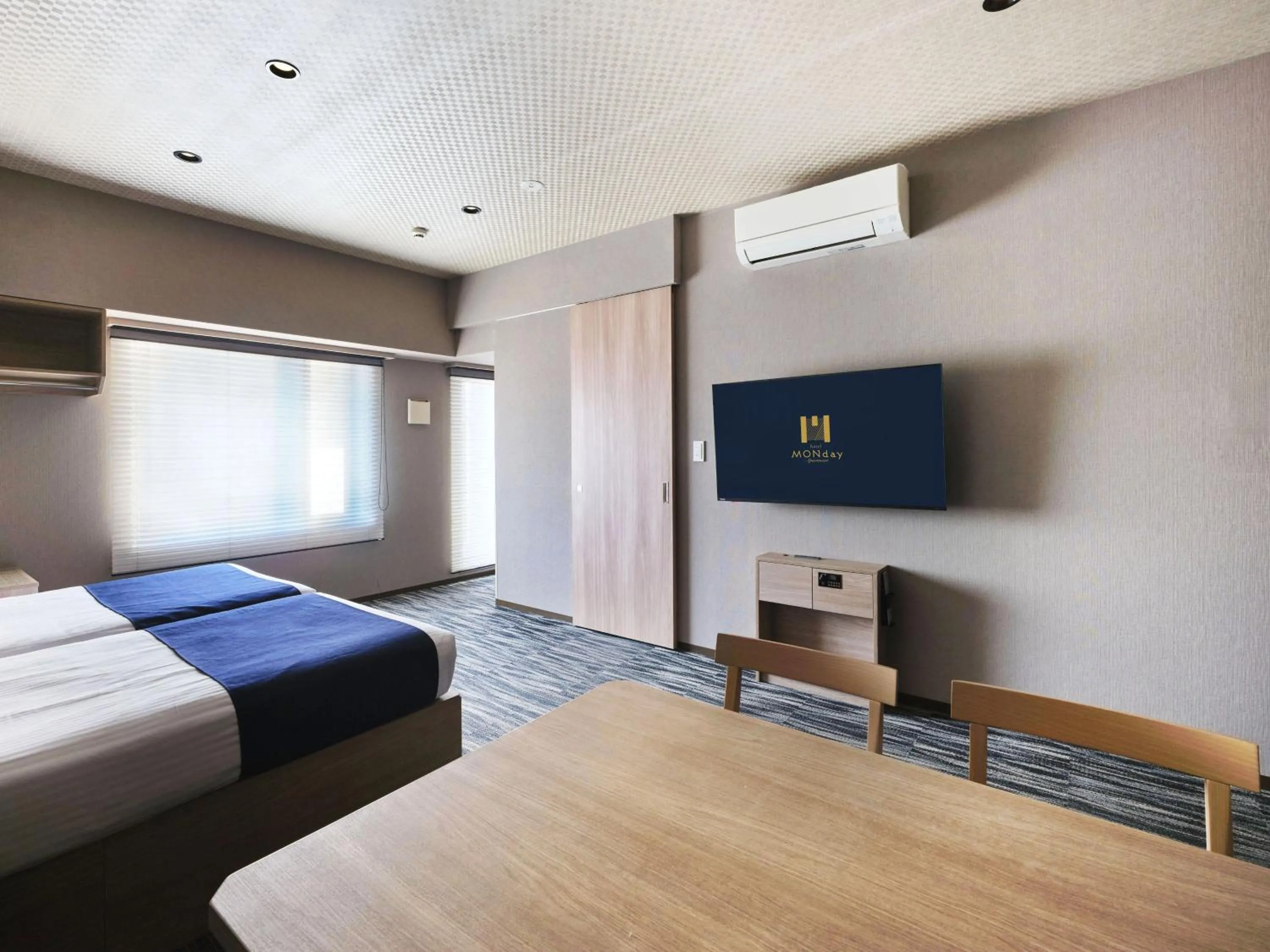 Bed in MONday Apart Premium AKIHABARA