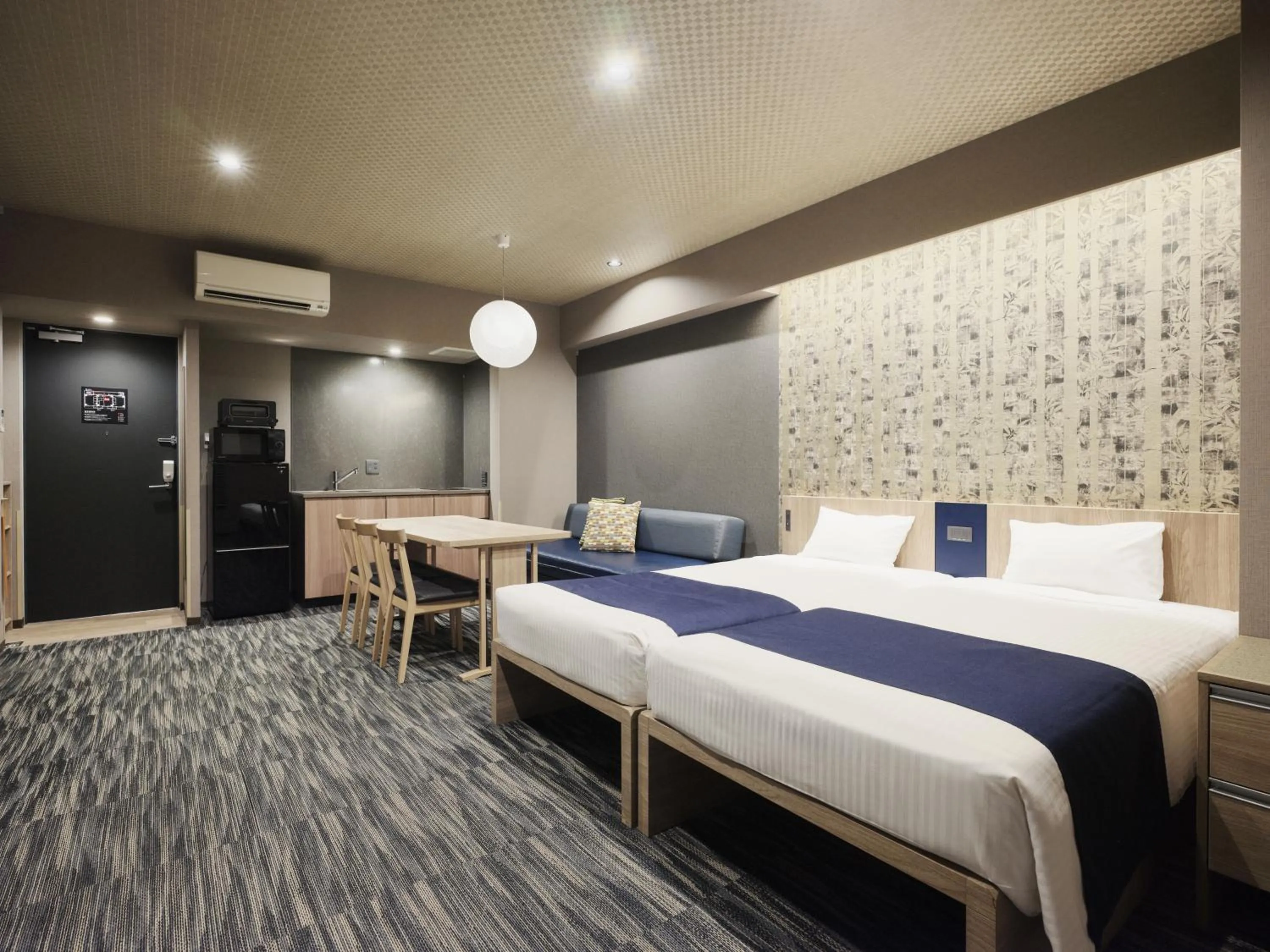 Bed in MONday Apart Premium AKIHABARA