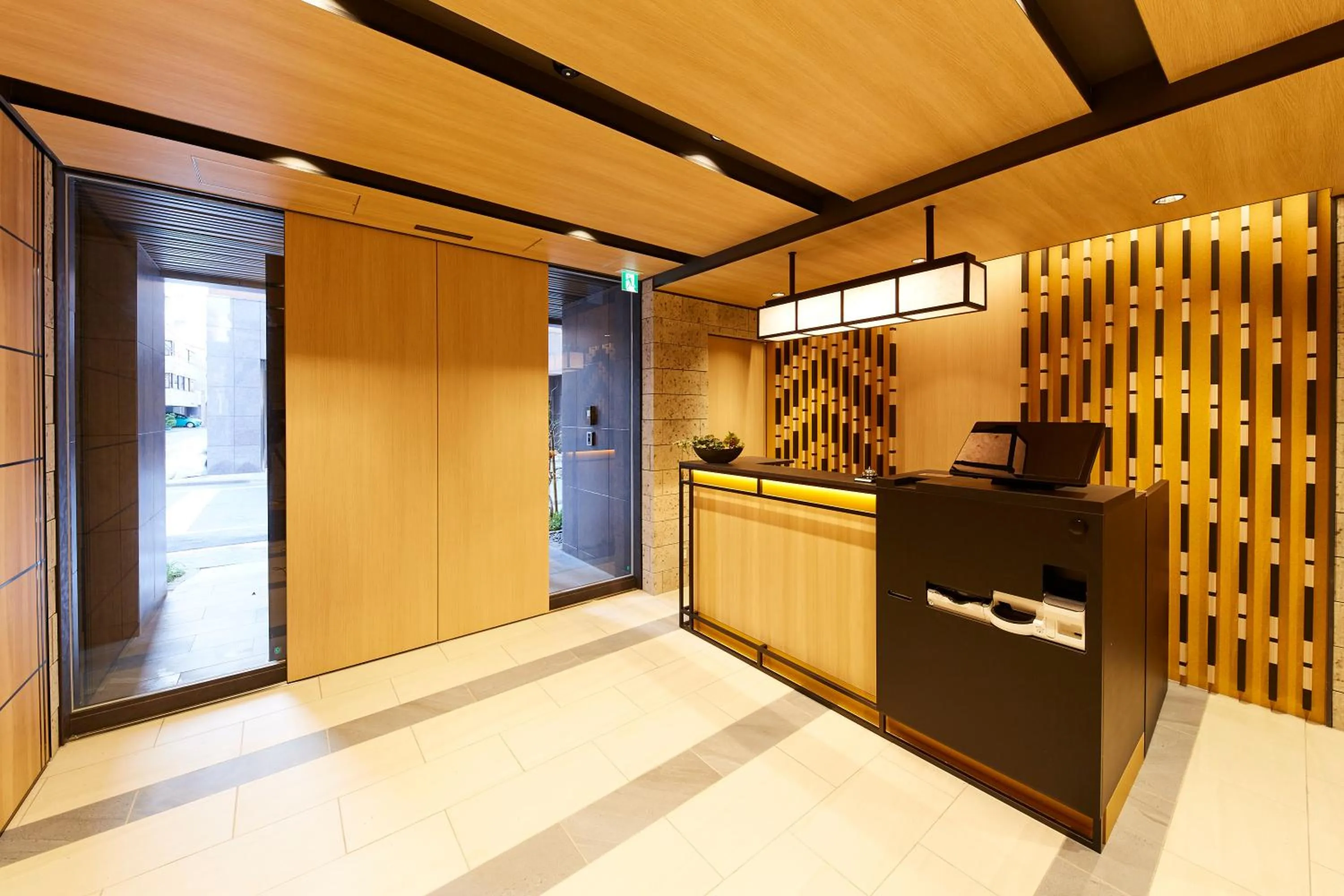 Lobby or reception in MONday Apart Premium AKIHABARA