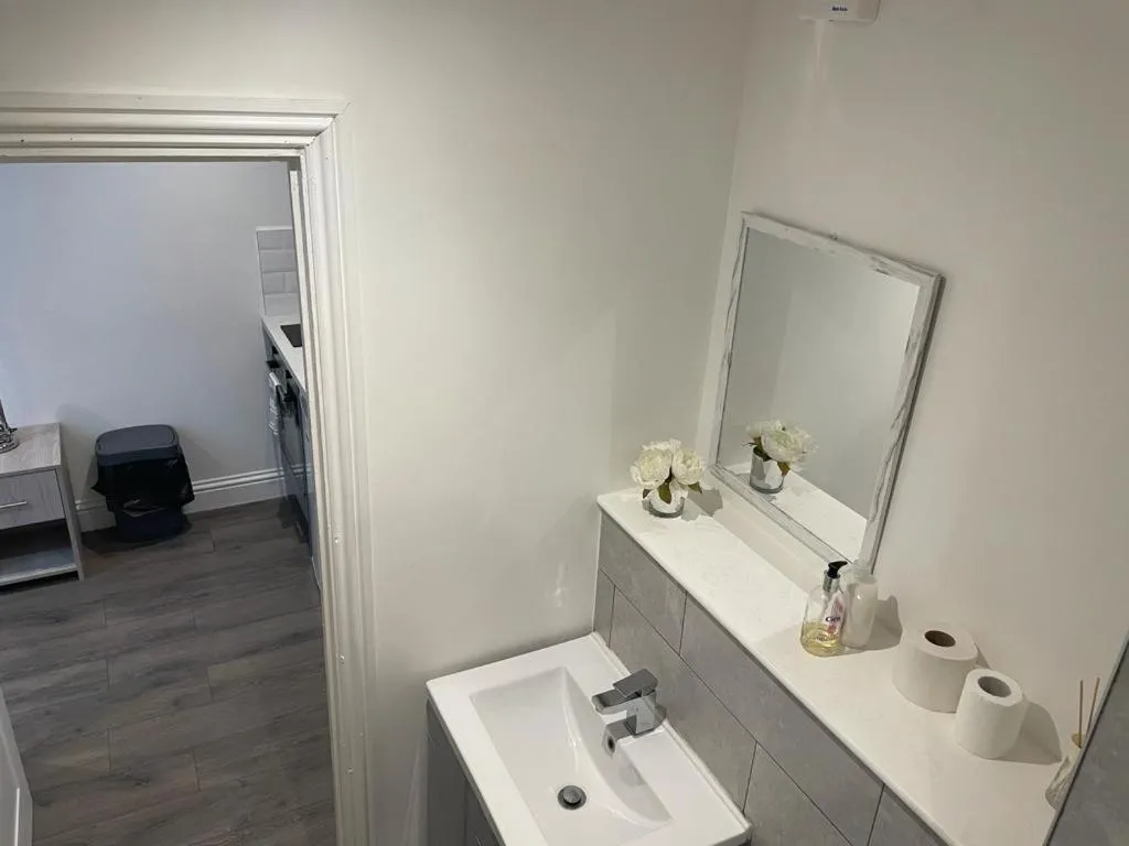 Queen Street Apartments