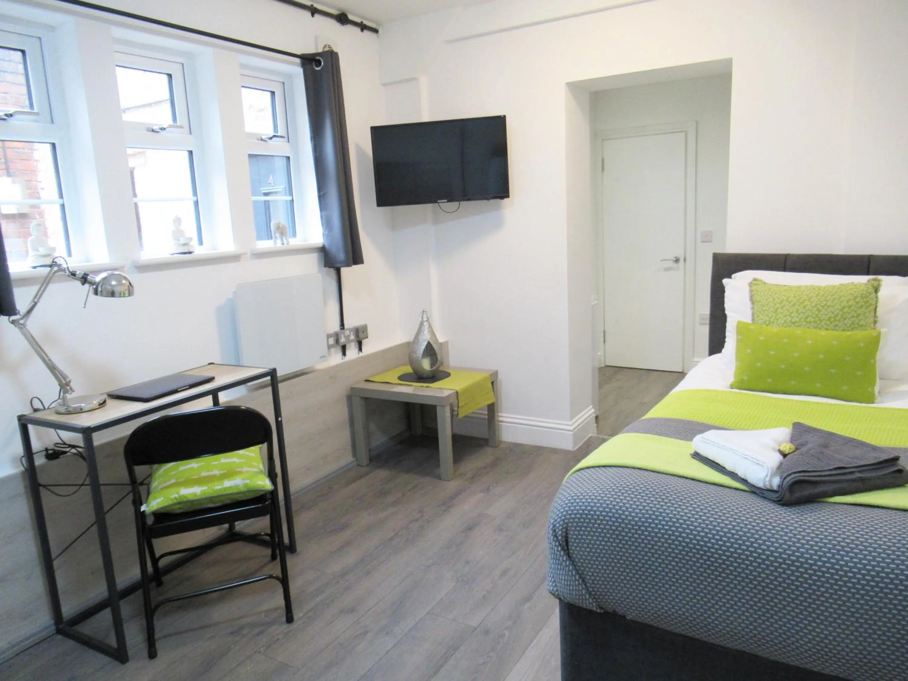 Bed in Queen Street Apartments