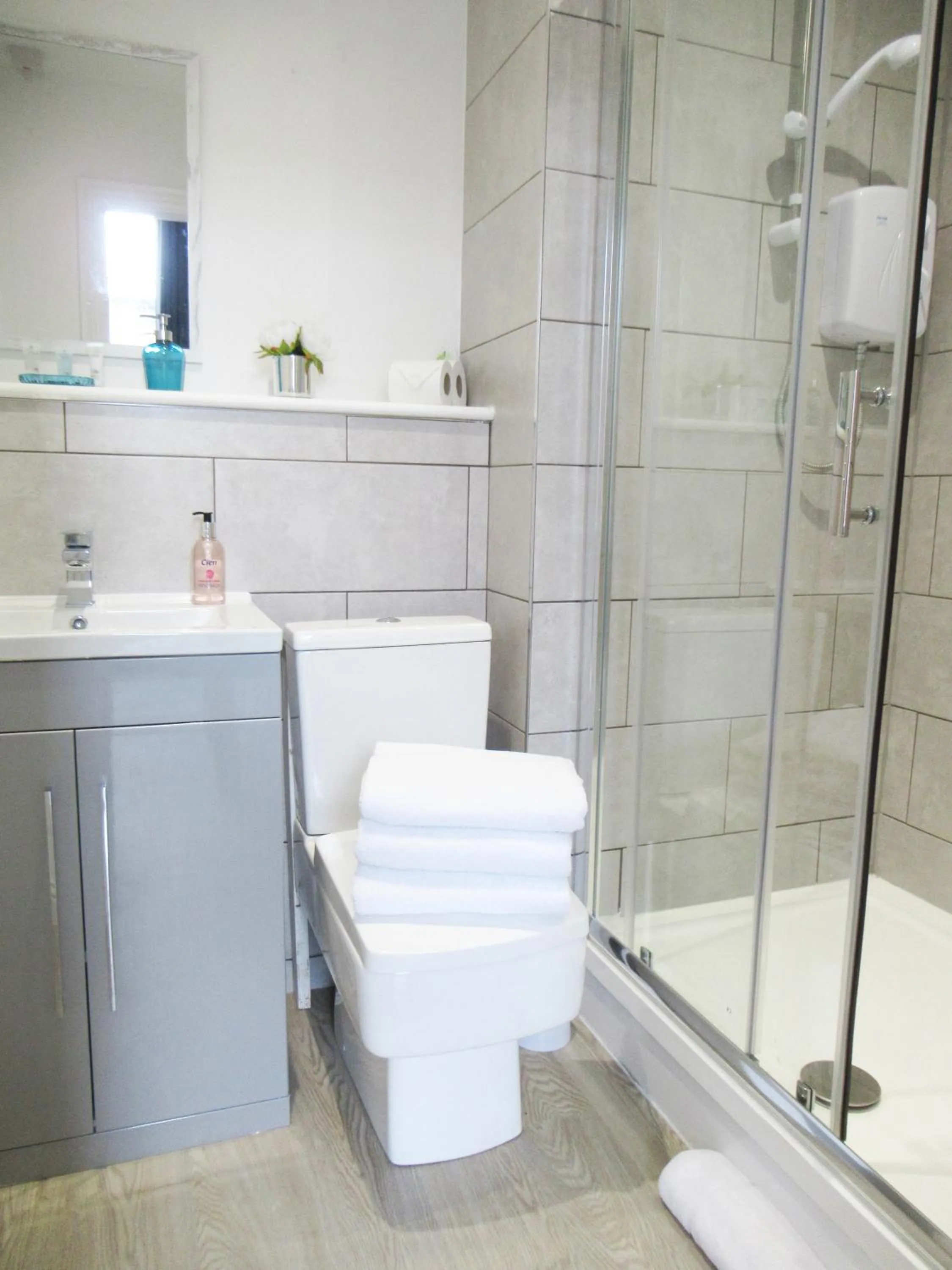 Queen Street Apartments