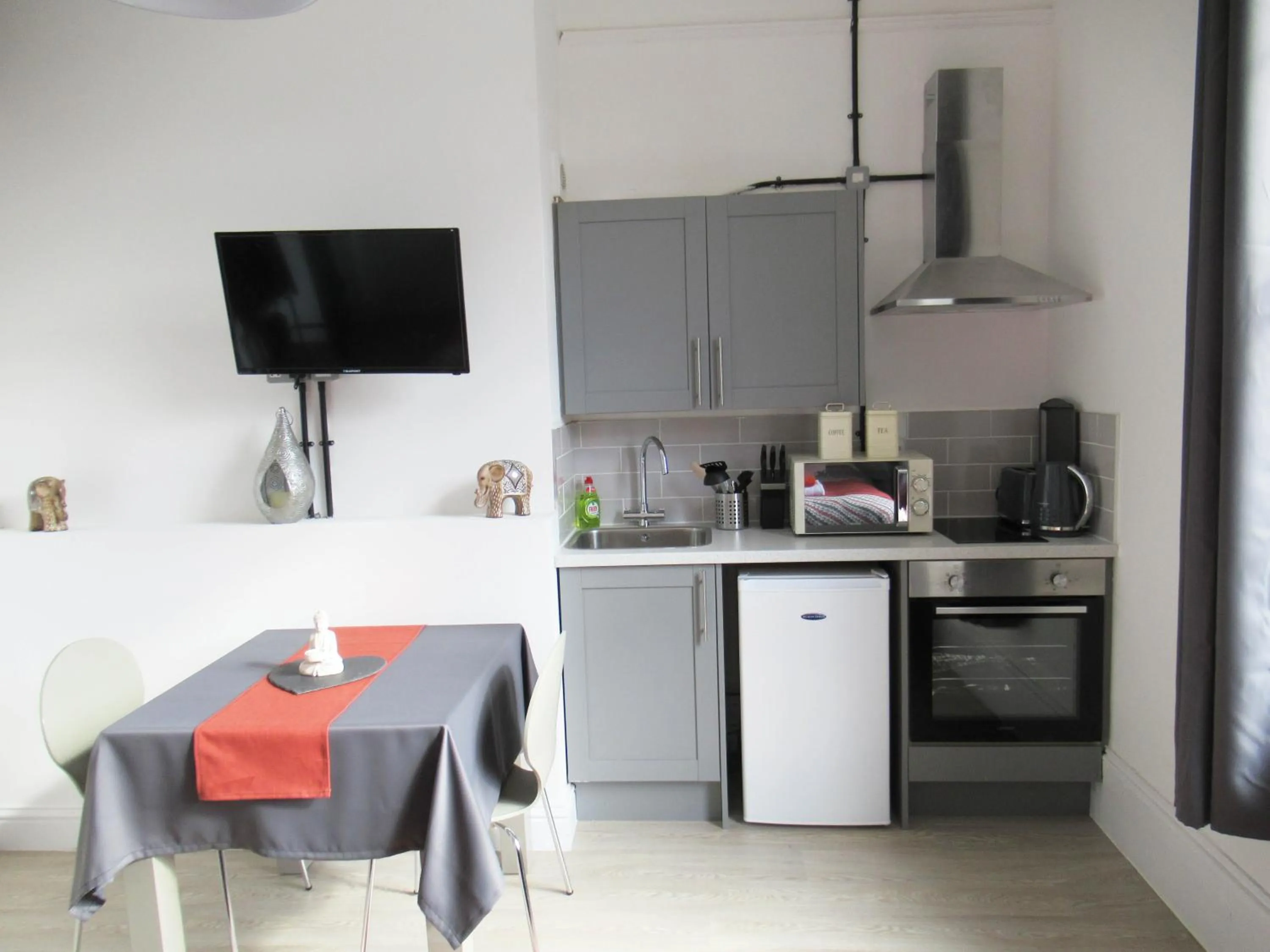 Queen Street Apartments