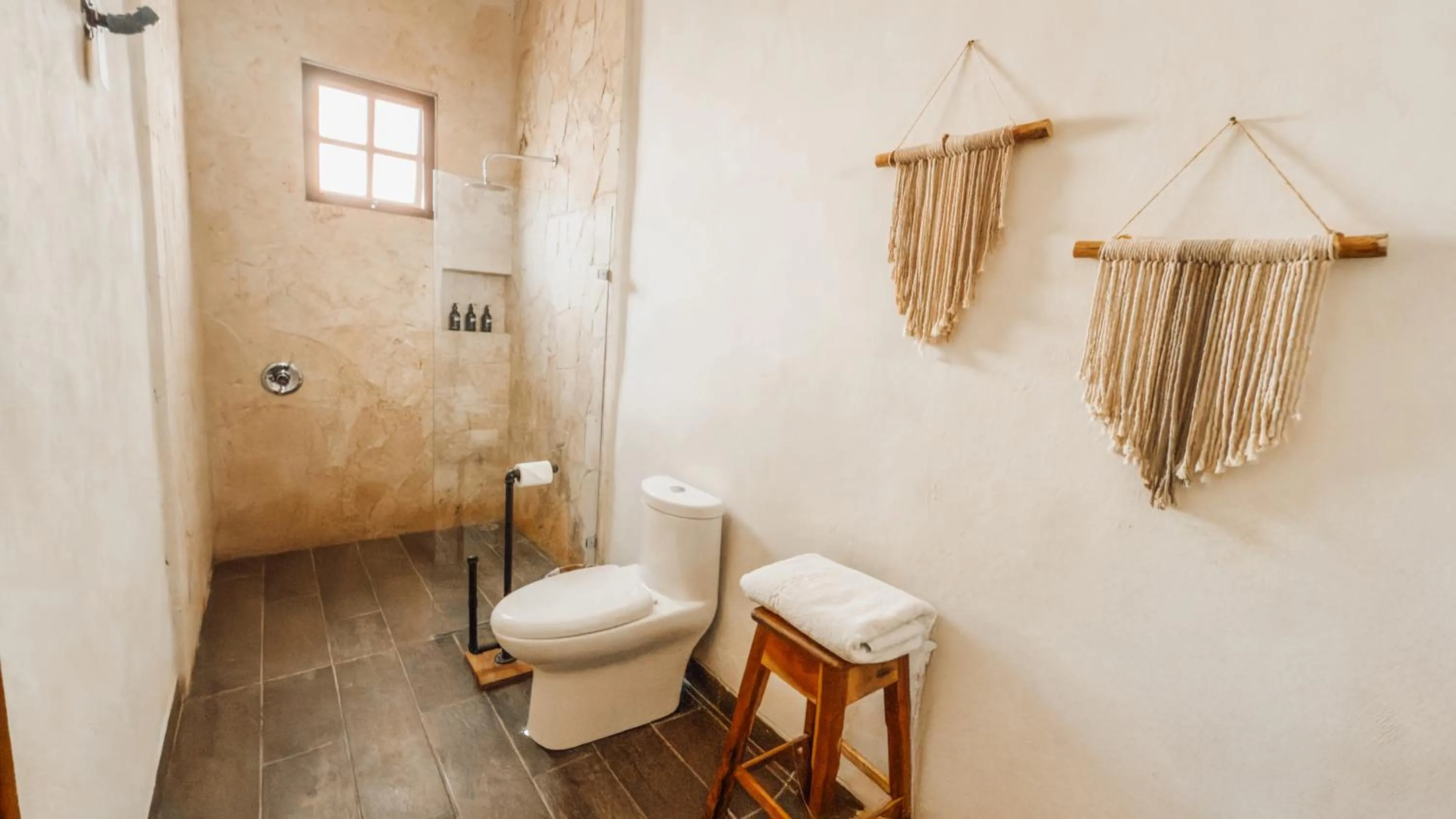 Toilet in Hotel Unknown