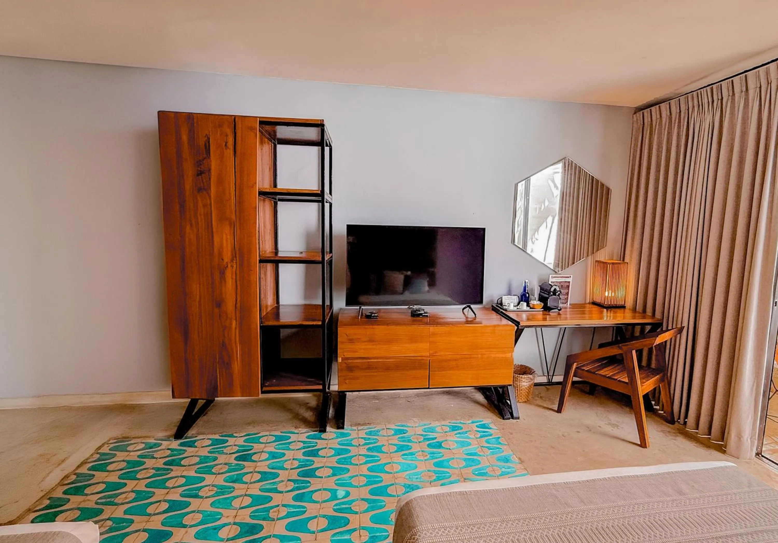 TV and multimedia, Bed in Hotel Unknown