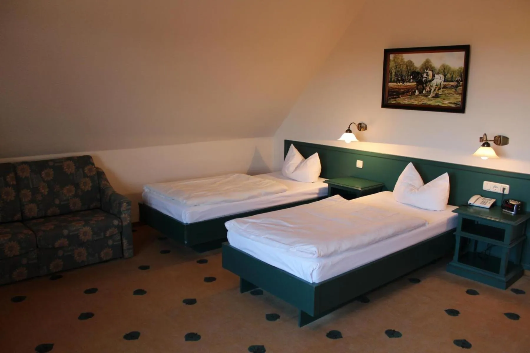 Bed in Müritz Landhotel Grüner Baum