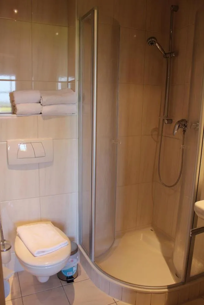 Bathroom in Müritz Landhotel Grüner Baum