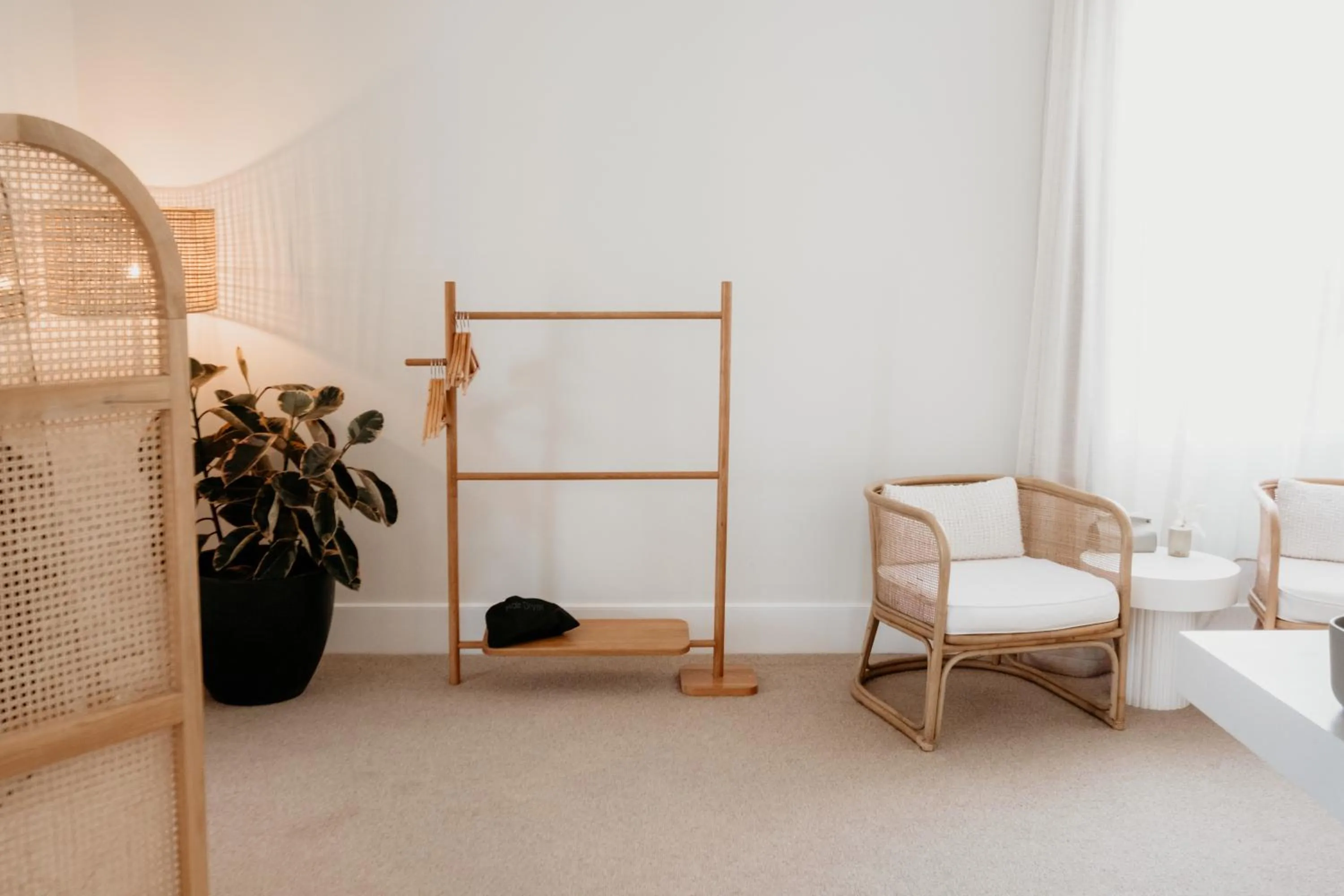 Seating area in The Oak & Anchor Hotel