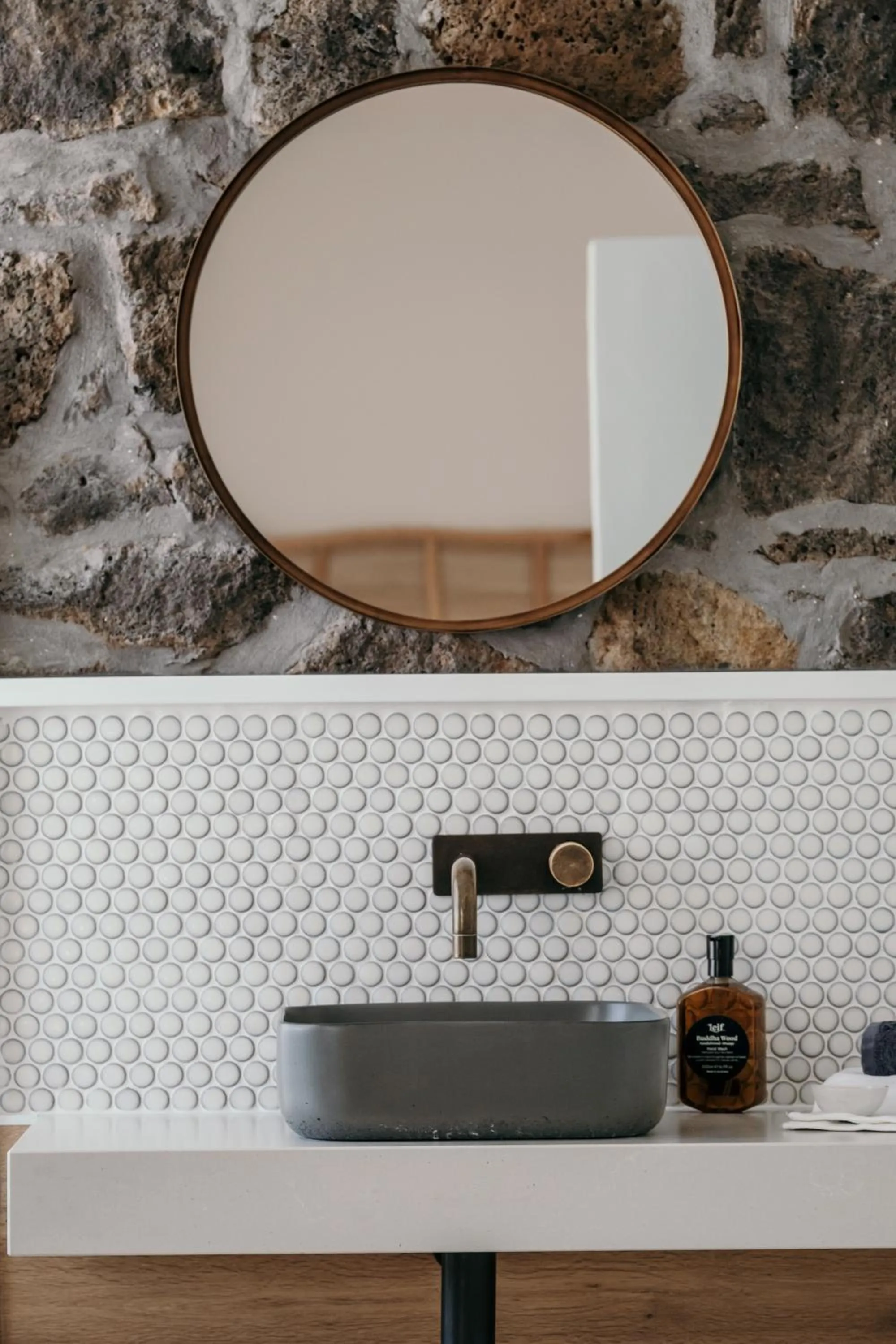 Bathroom in The Oak & Anchor Hotel