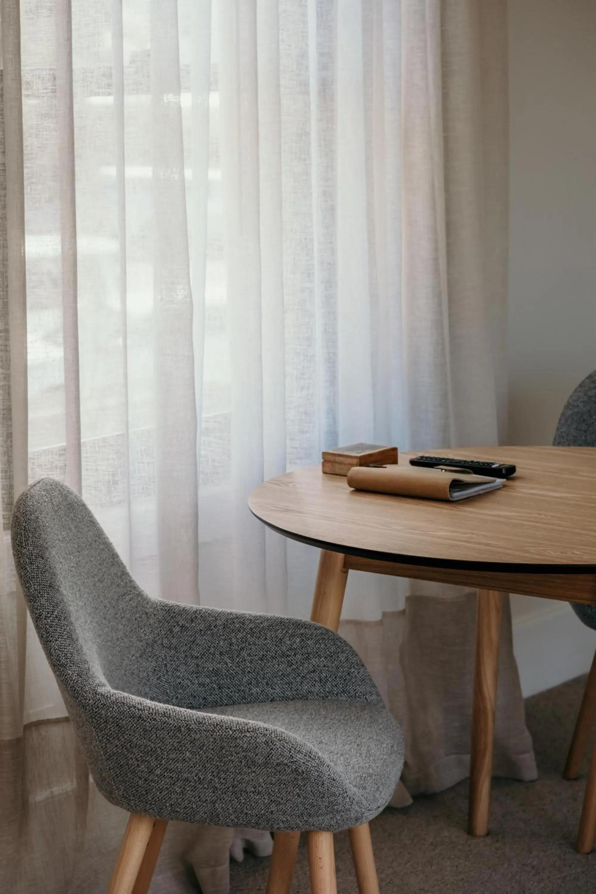 Seating area in The Oak & Anchor Hotel