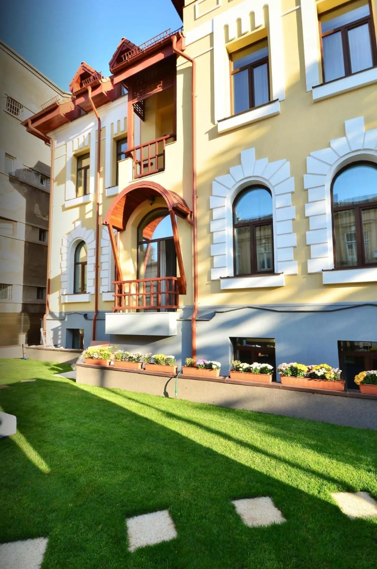 Property building in AMADEUS RESIDENCE