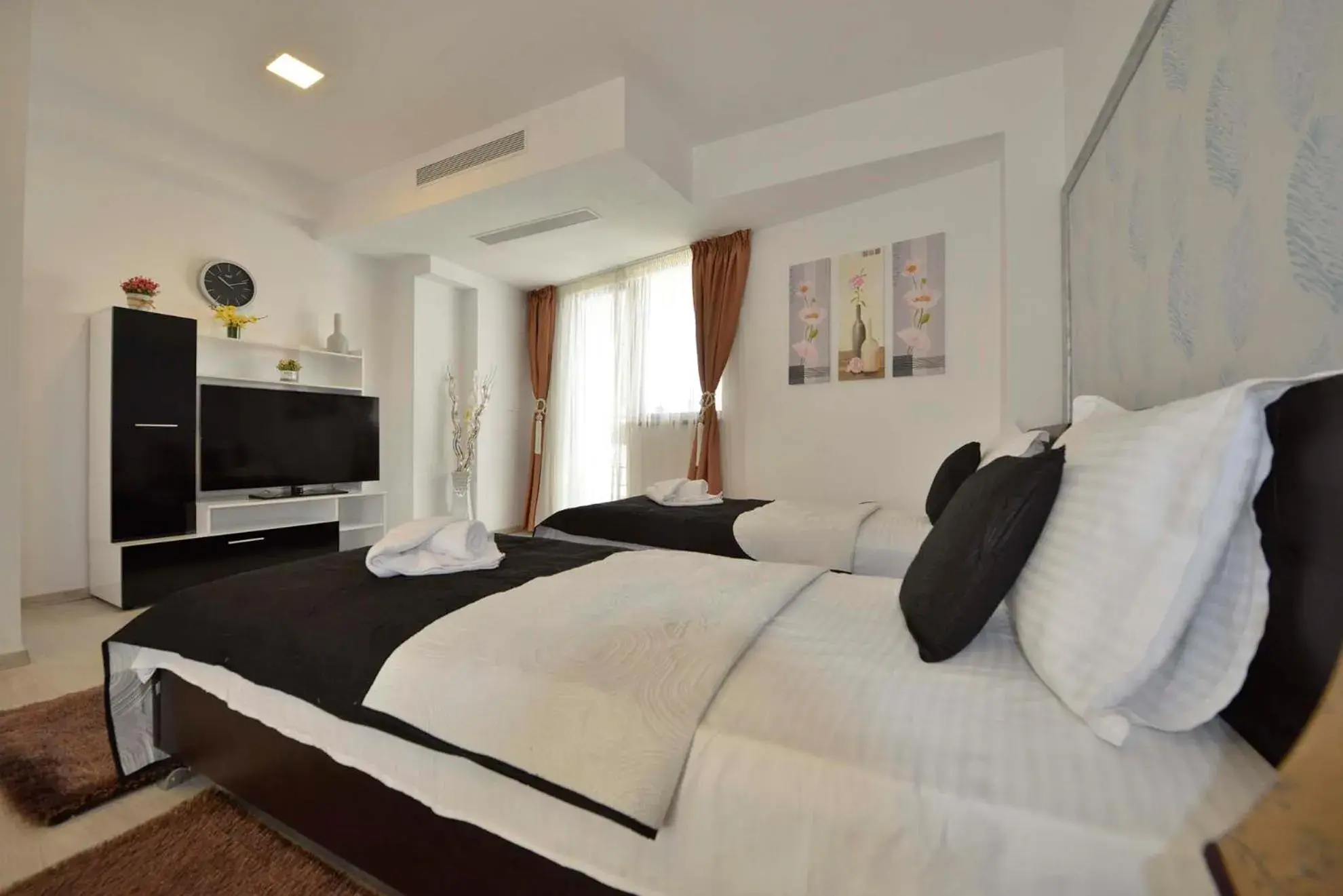 Deluxe Twin Room in AMADEUS RESIDENCE Deluxe Twin Room in AMADEUS RESIDENCE