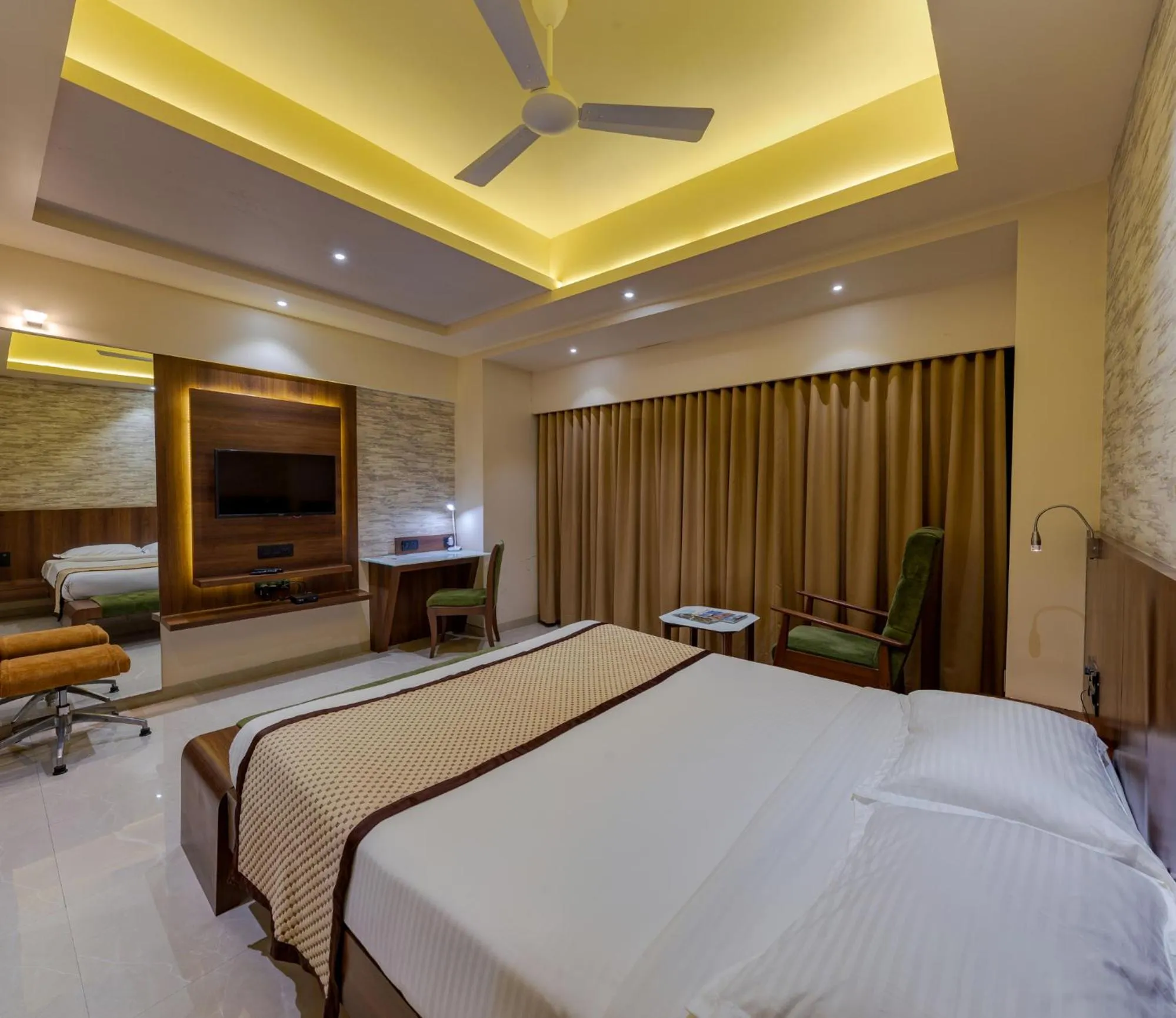 Bed in Hotel Pratham