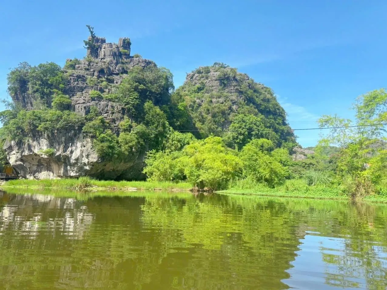 HoangLong Riverside Homestay