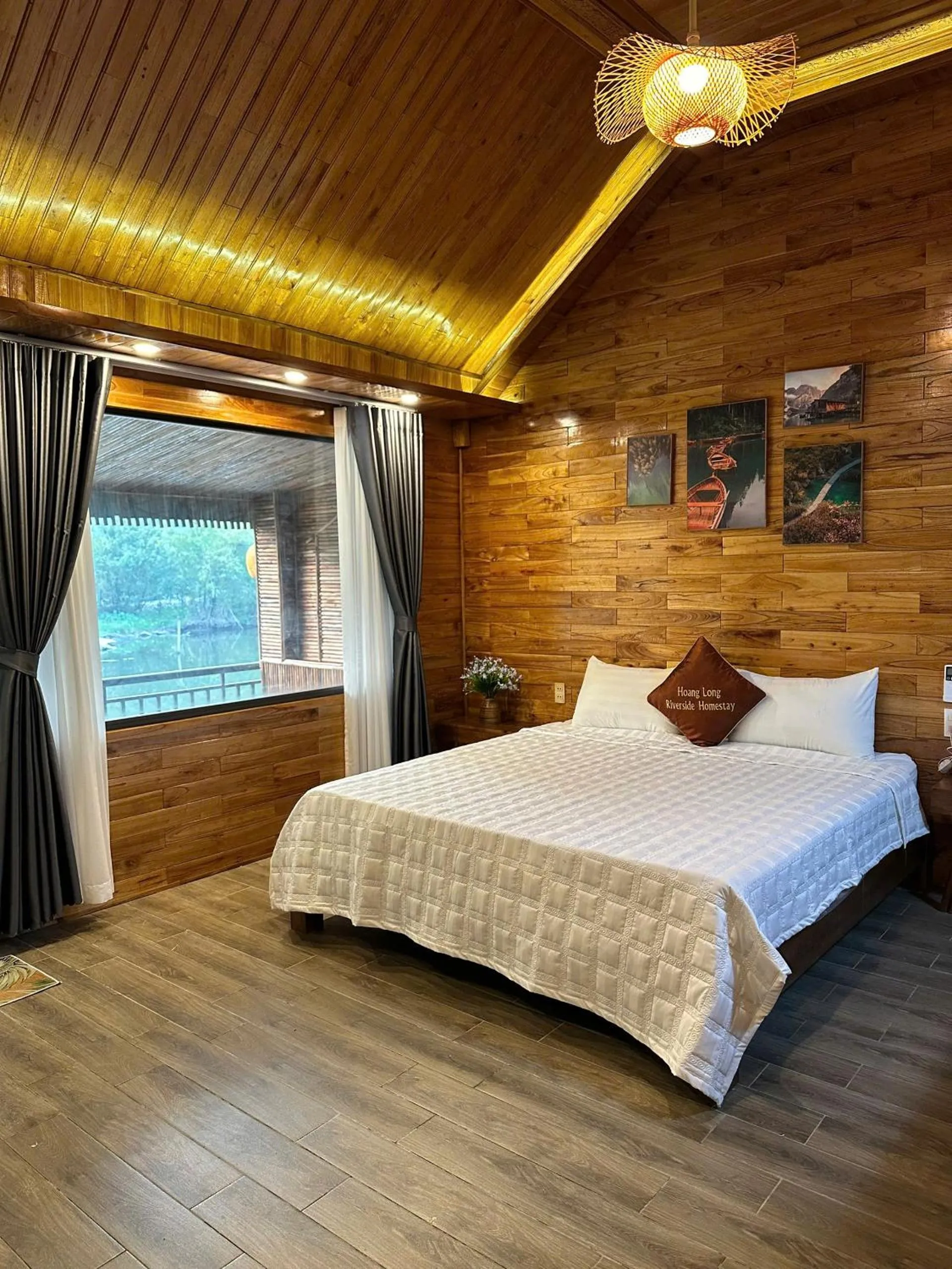 Bed in HoangLong Riverside Homestay