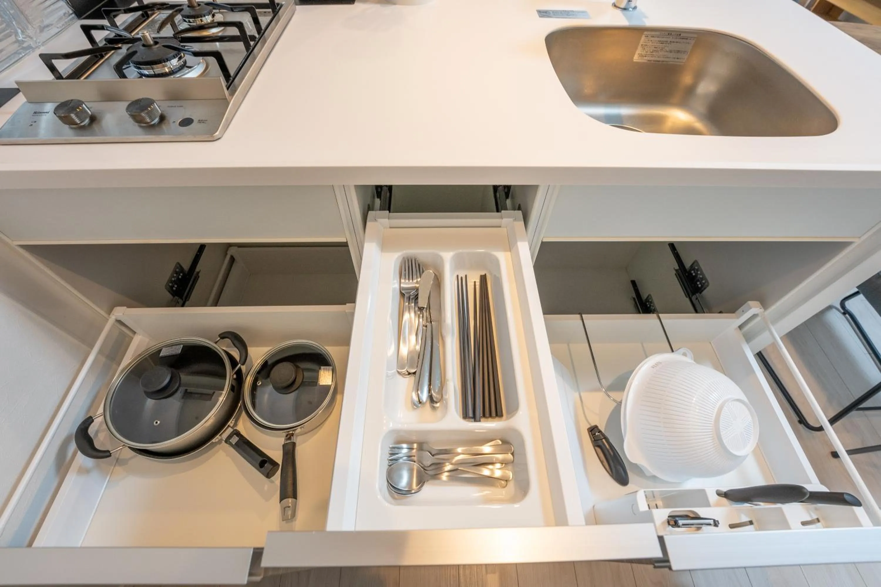 kitchen in Crystal Exe Nanki Shirahama 1