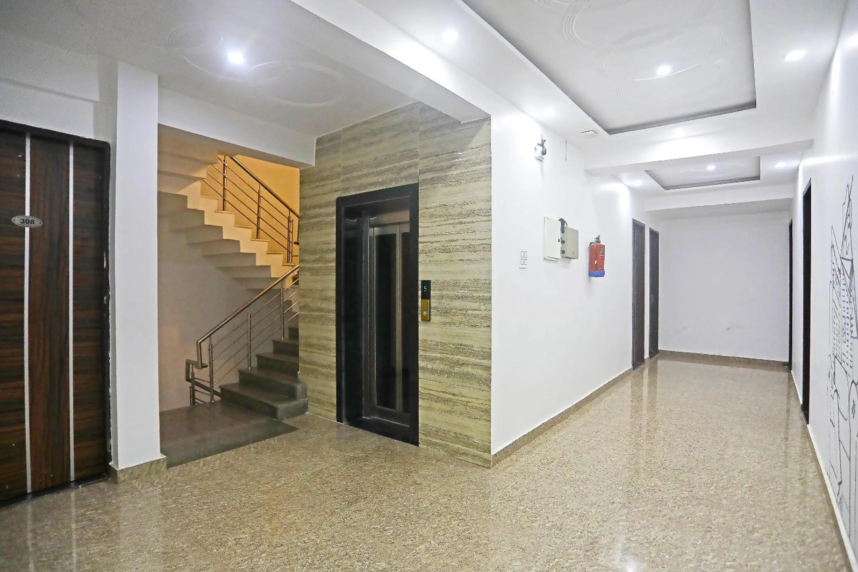 Lobby or reception in Super Townhouse Cloud Bay, Near Genpact, Sector-69, Gurgaon