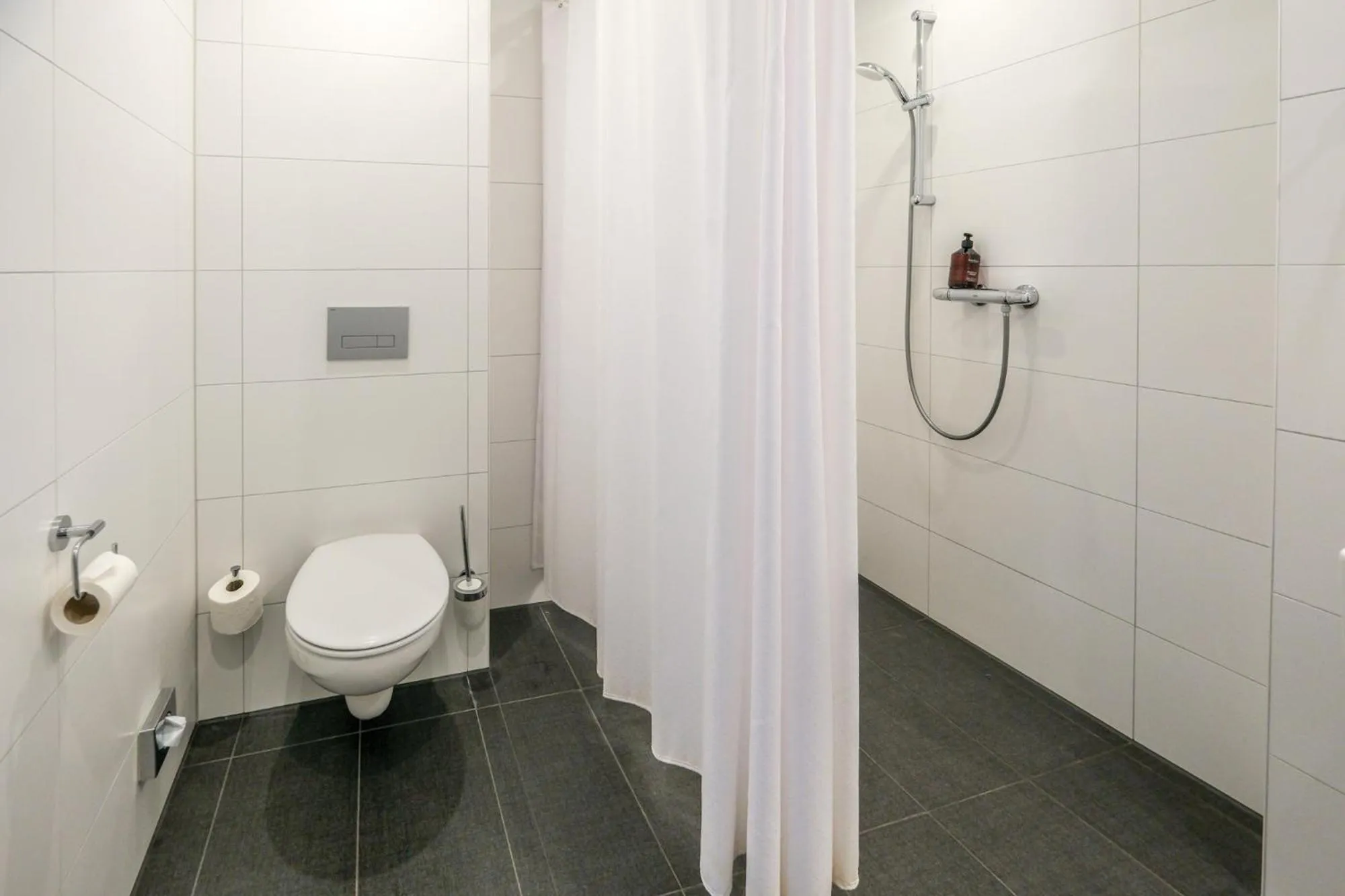 Bathroom in Tools Hotel Laichingen